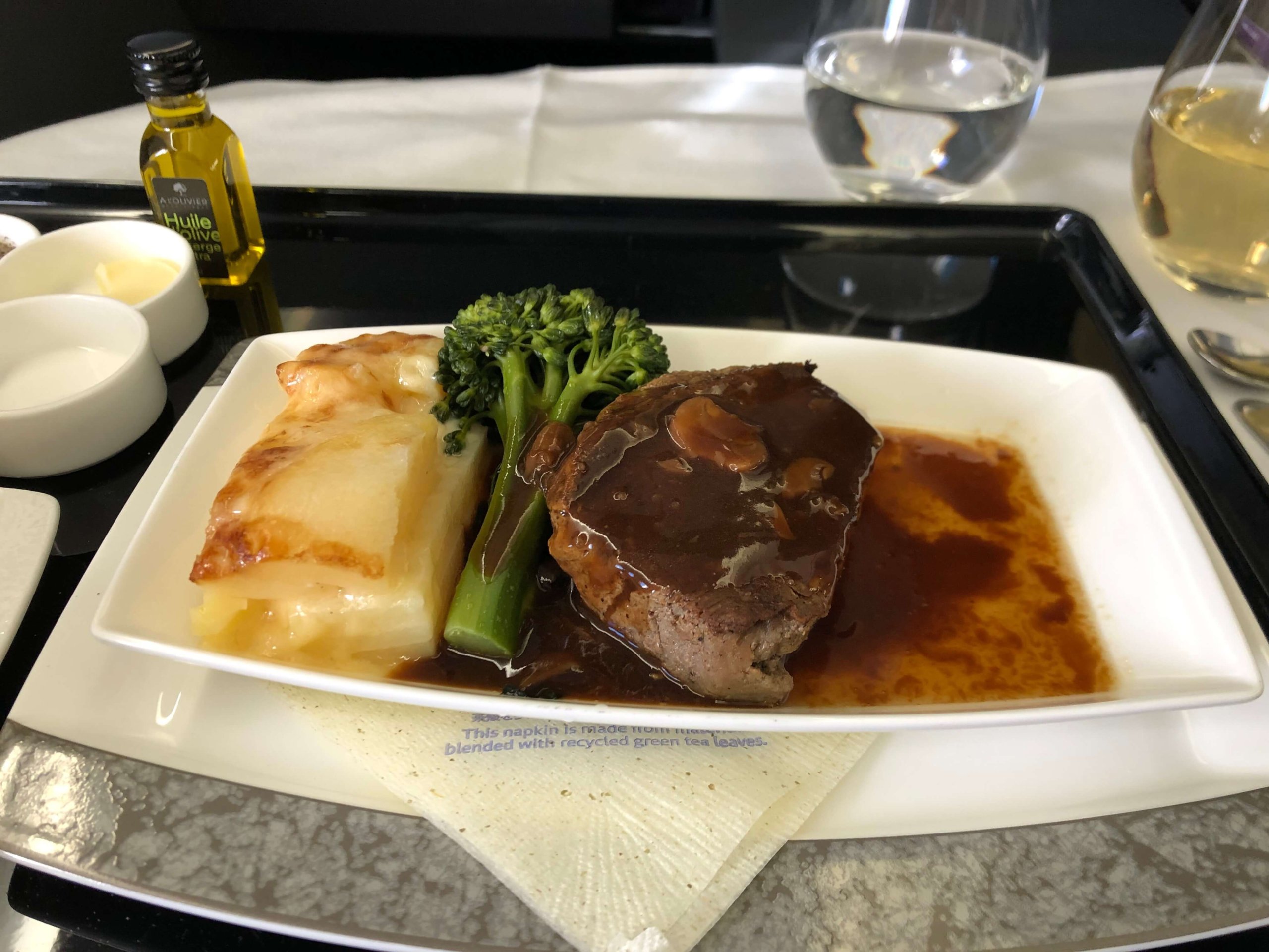 牛フィレ肉のステーキ