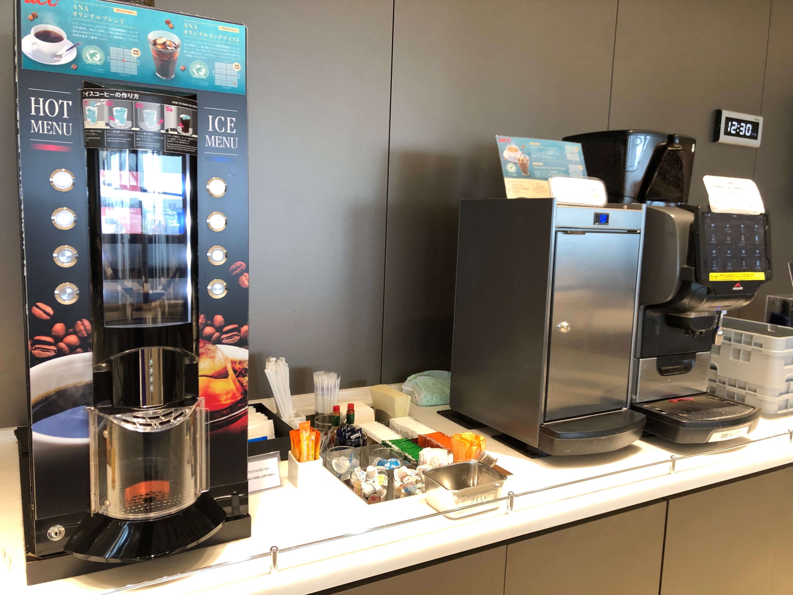 ANAラウンジ・ドリンクコーナー