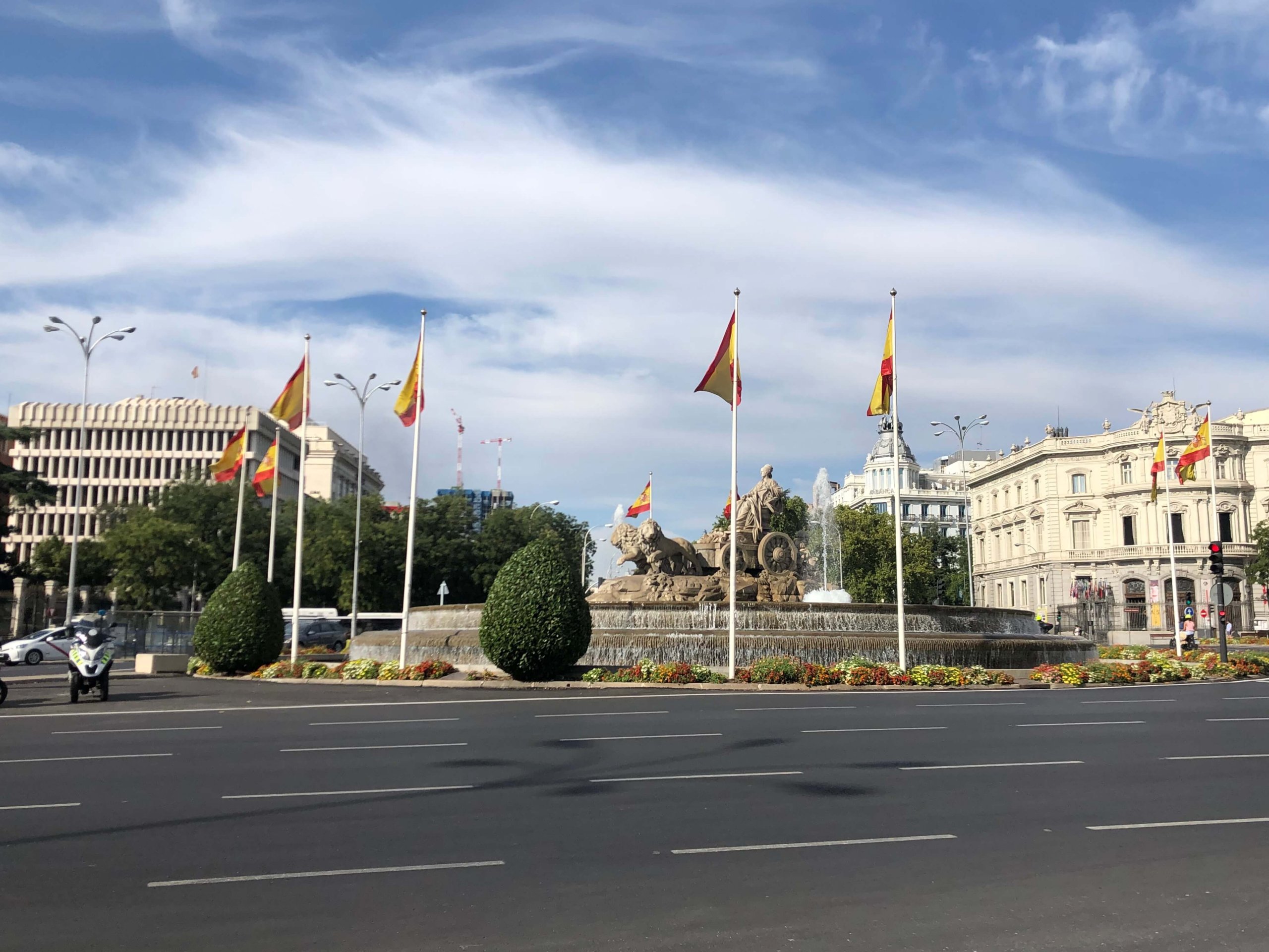 シベーレス広場