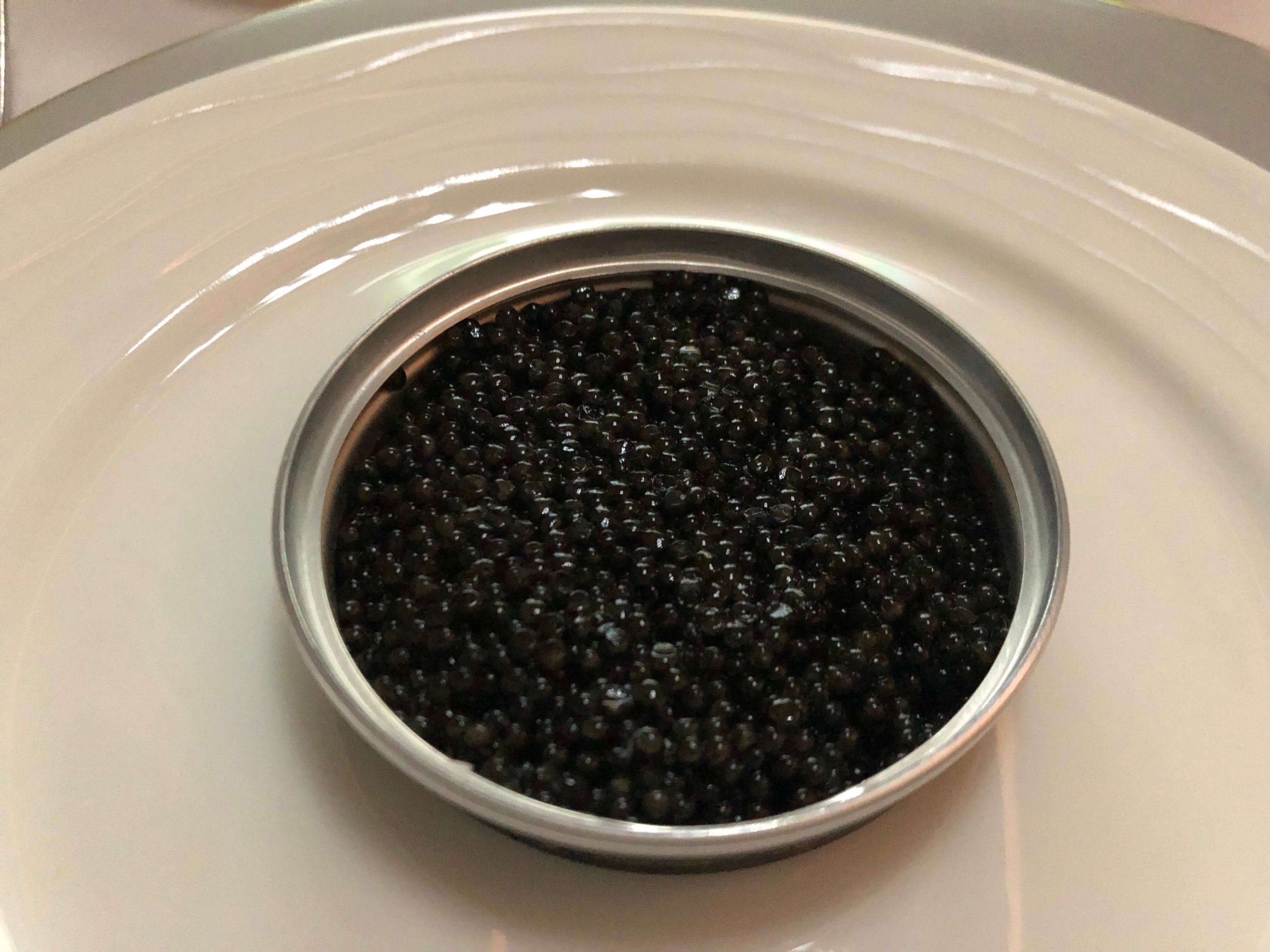 エミレーツ航空・キャビア