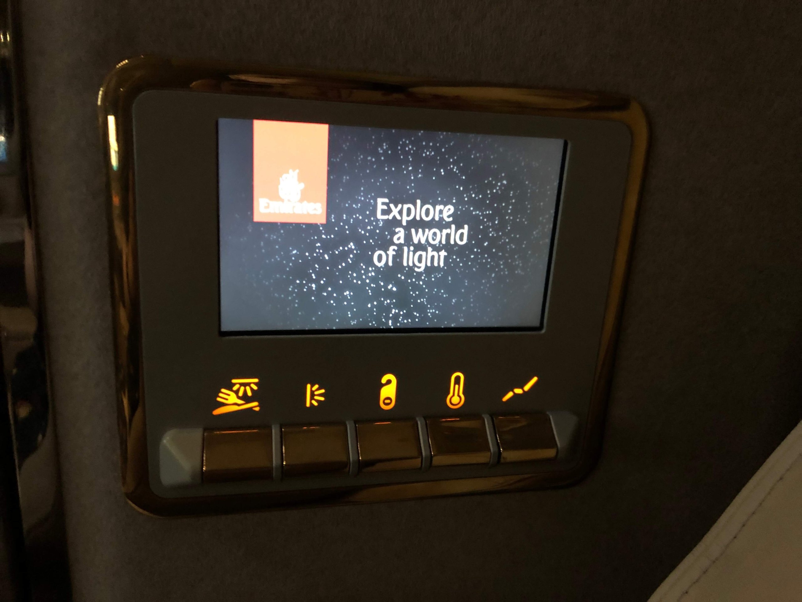 エミレーツ航空・ファーストクラスのコントローラ