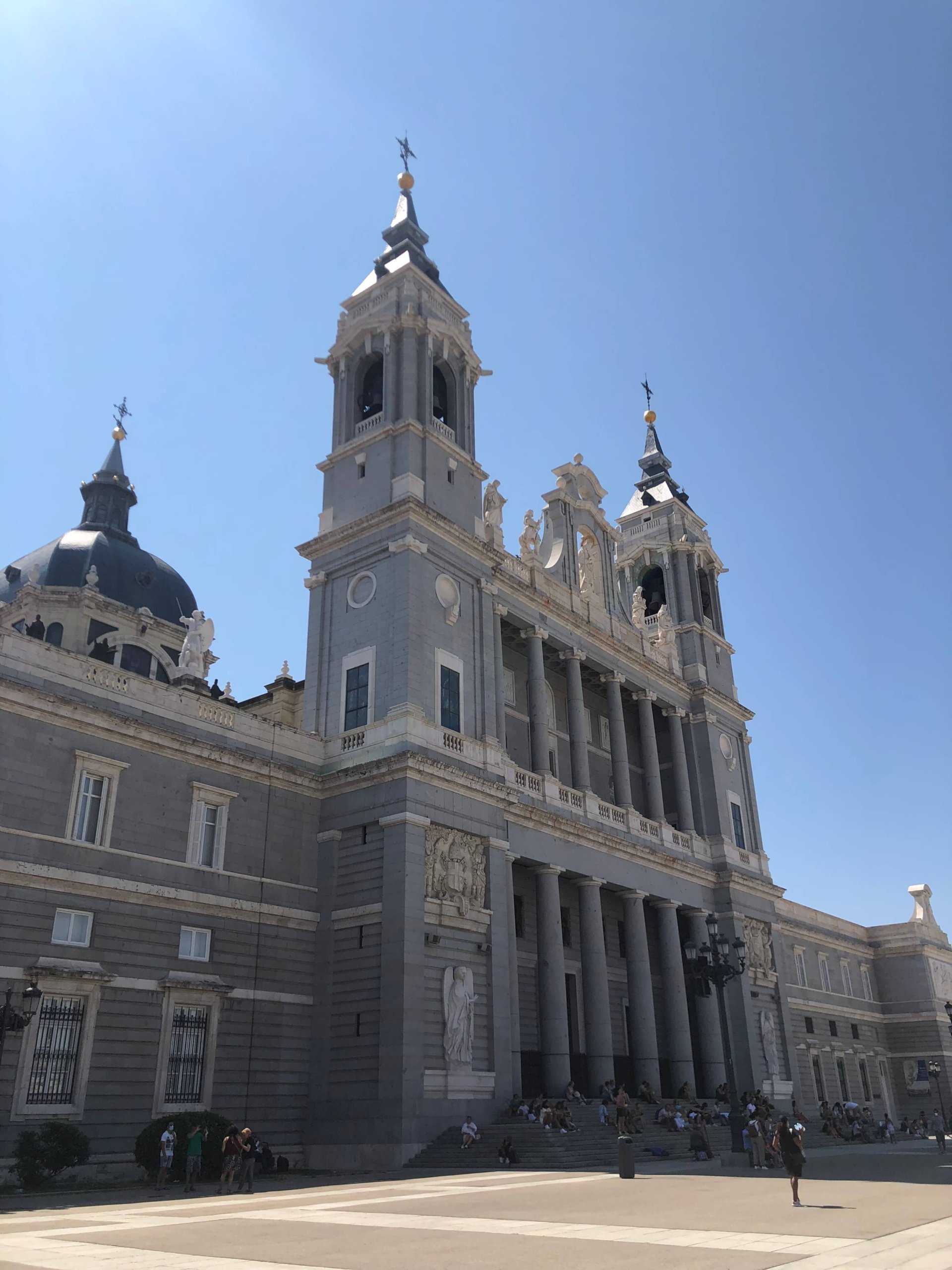 アルムデナ大聖堂