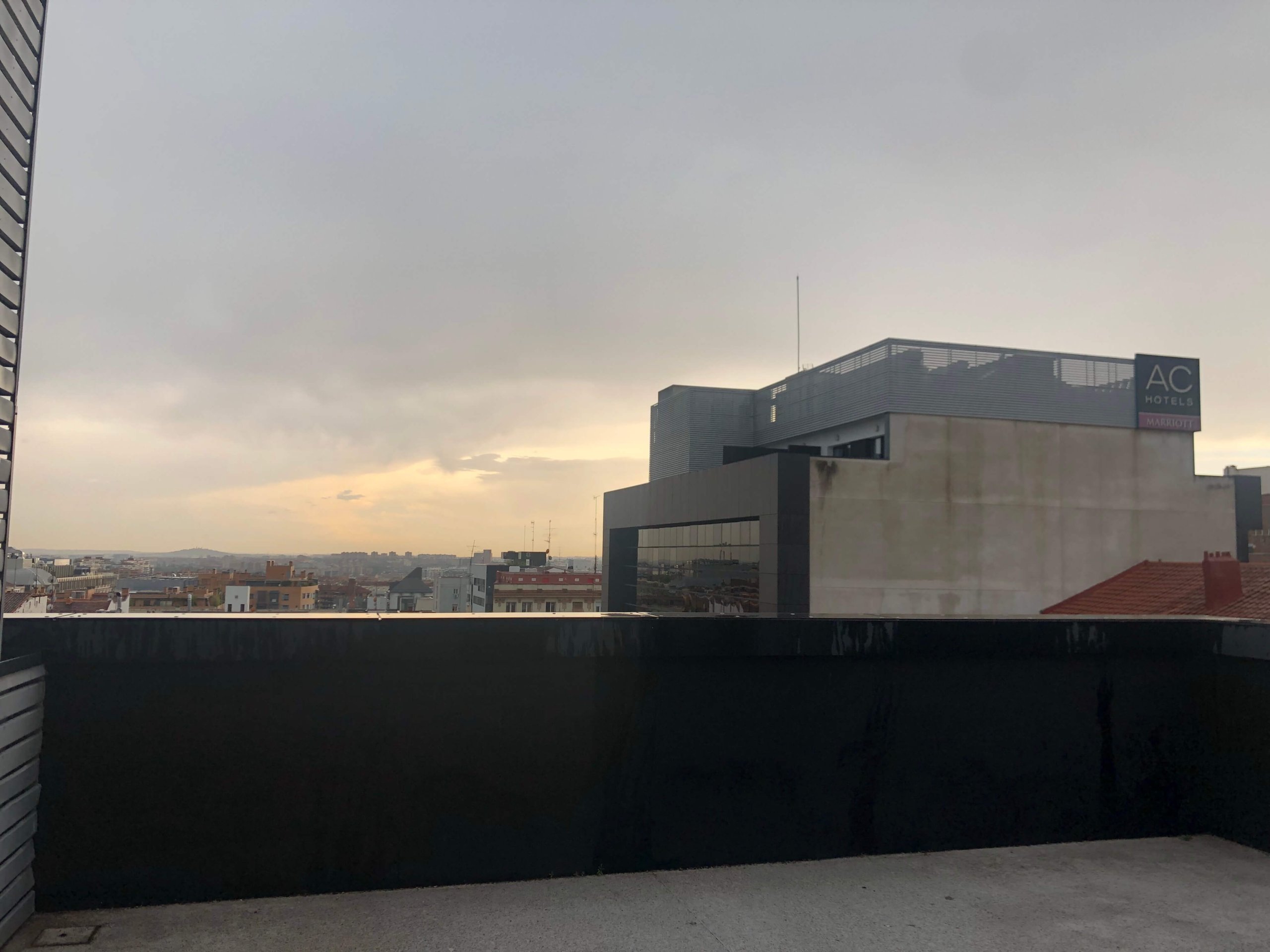 マドリードの夕方