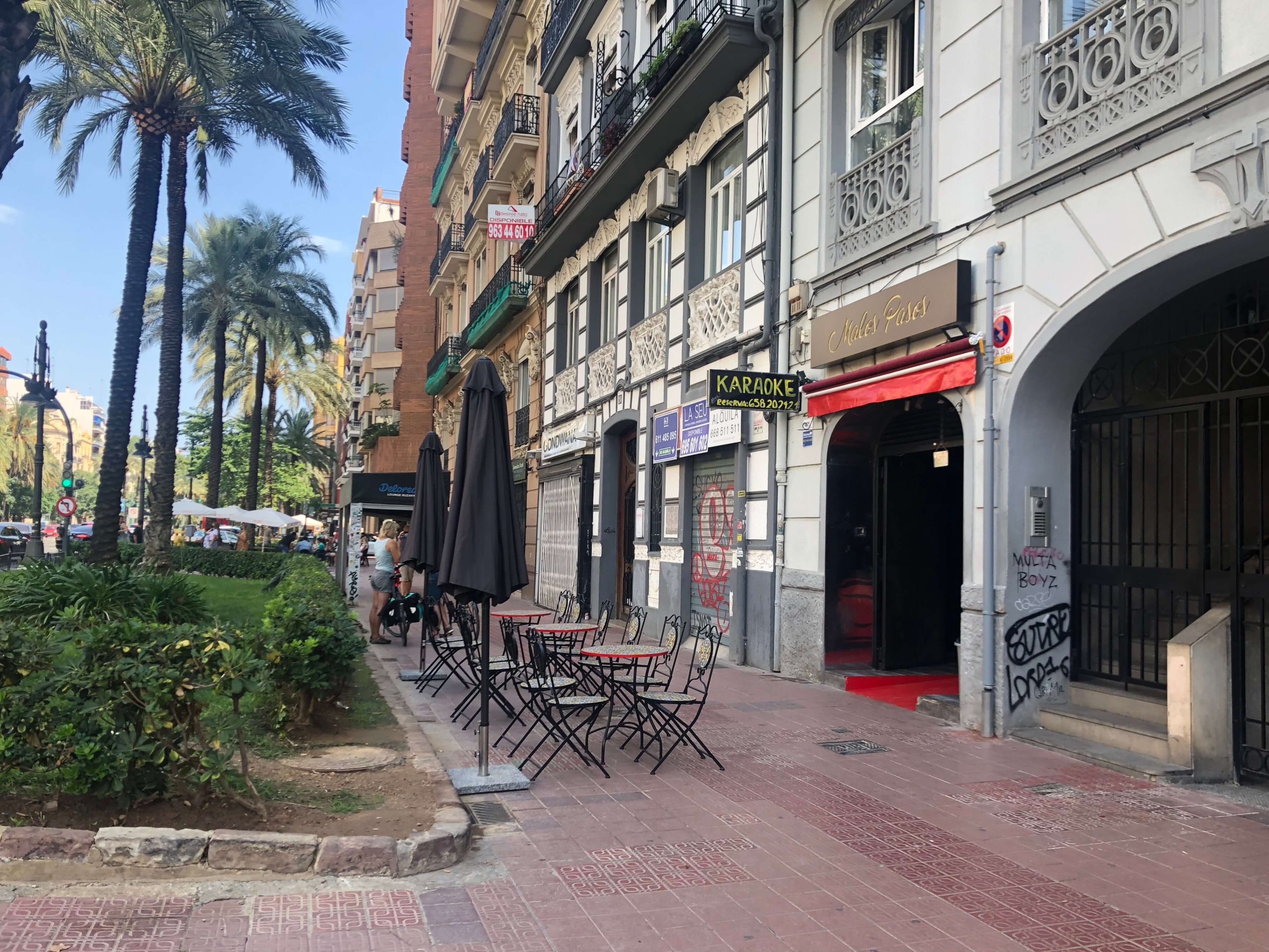 カラオケ屋さん