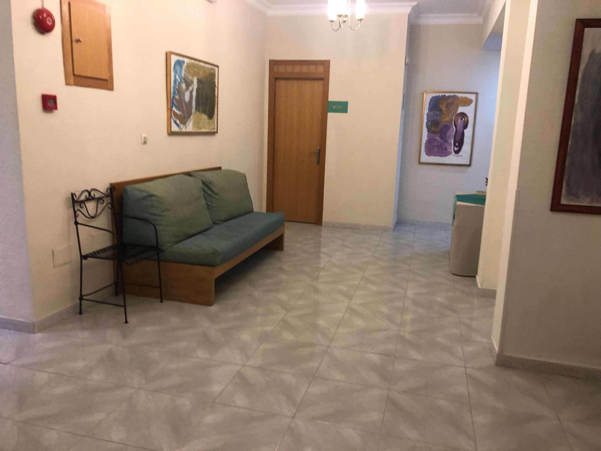 ホテルバレアル・廊下