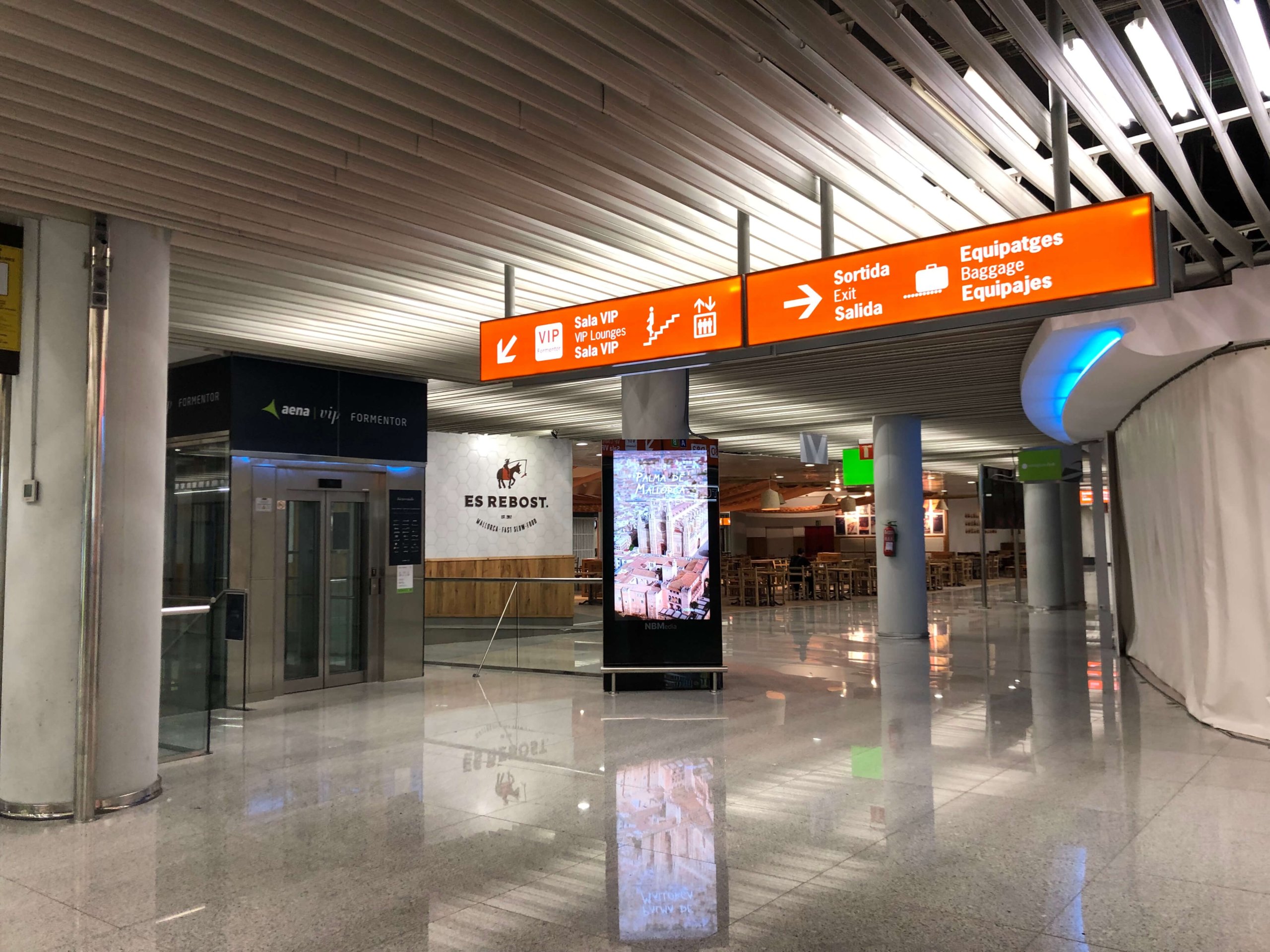 パルマデマヨルカ空港