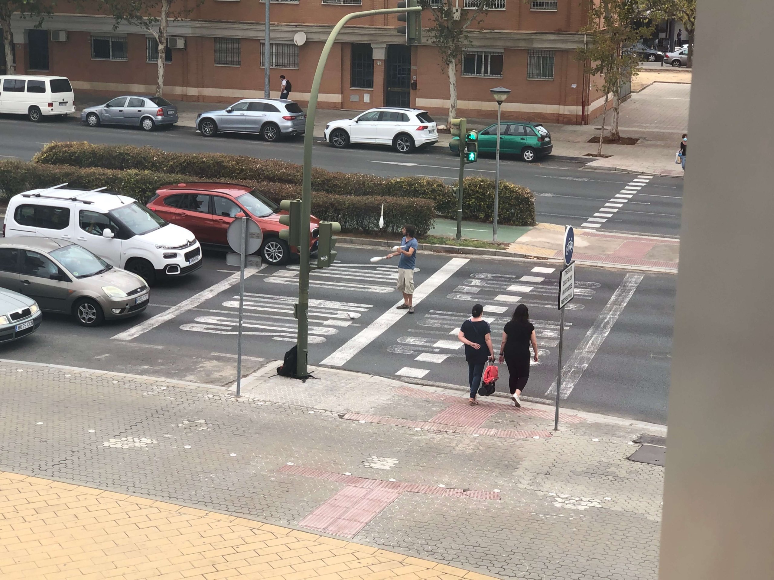 大道芸人のお兄さん