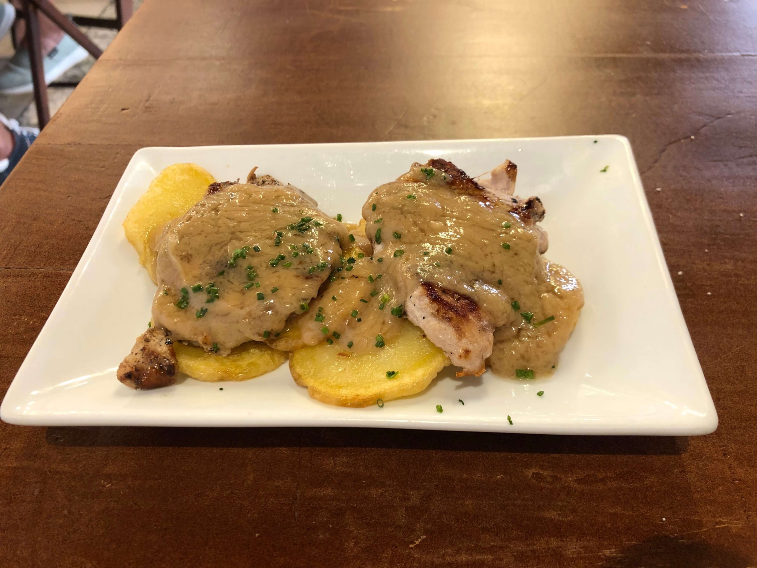 EL PASEILLO　お肉