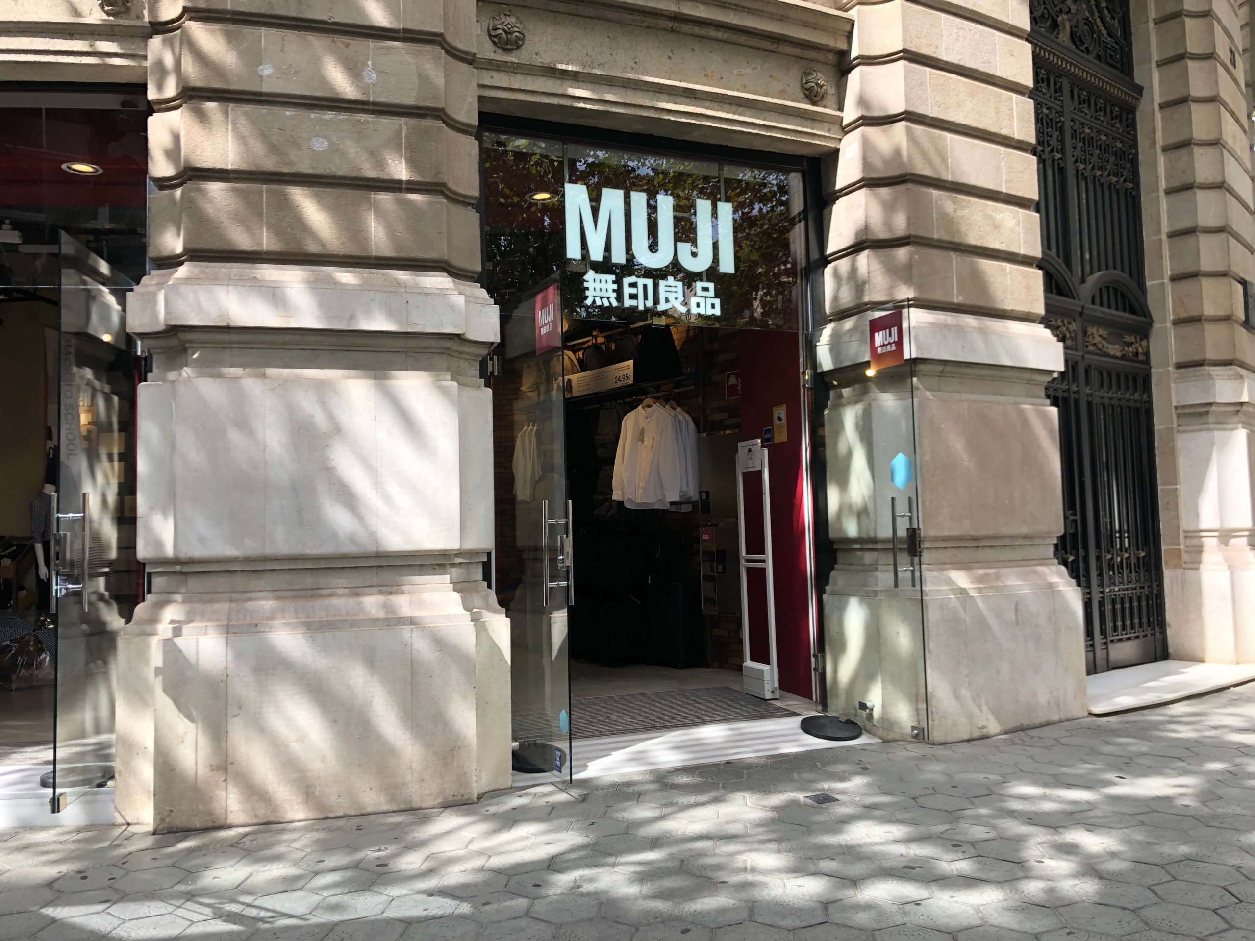MUJI