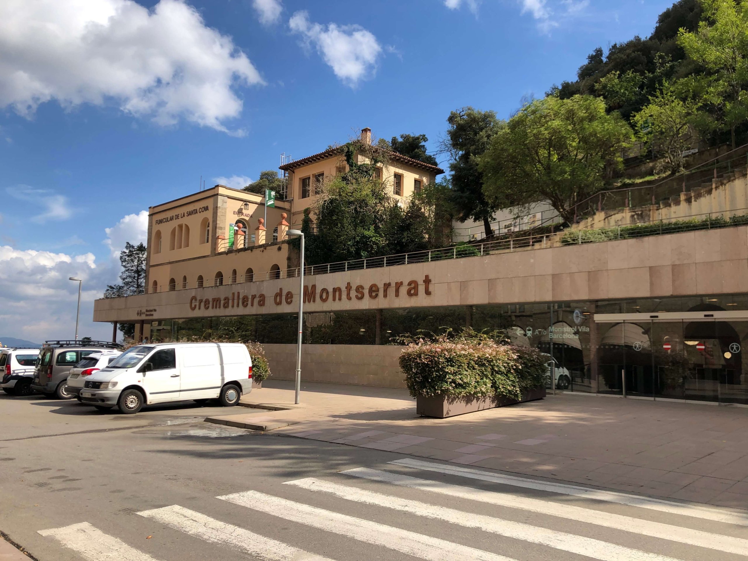 モンセラット駅