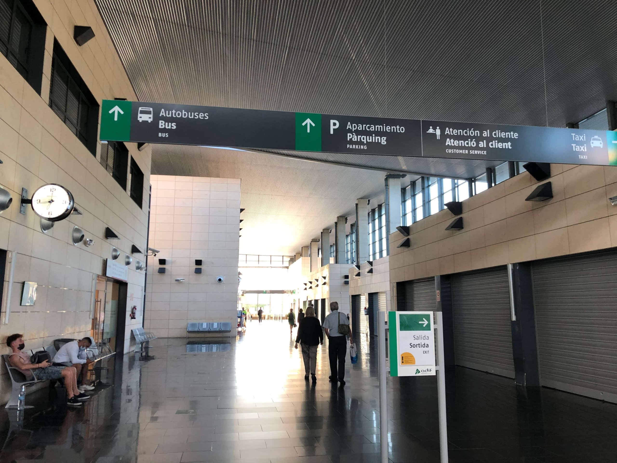 CAMP DE TARRAGONA駅