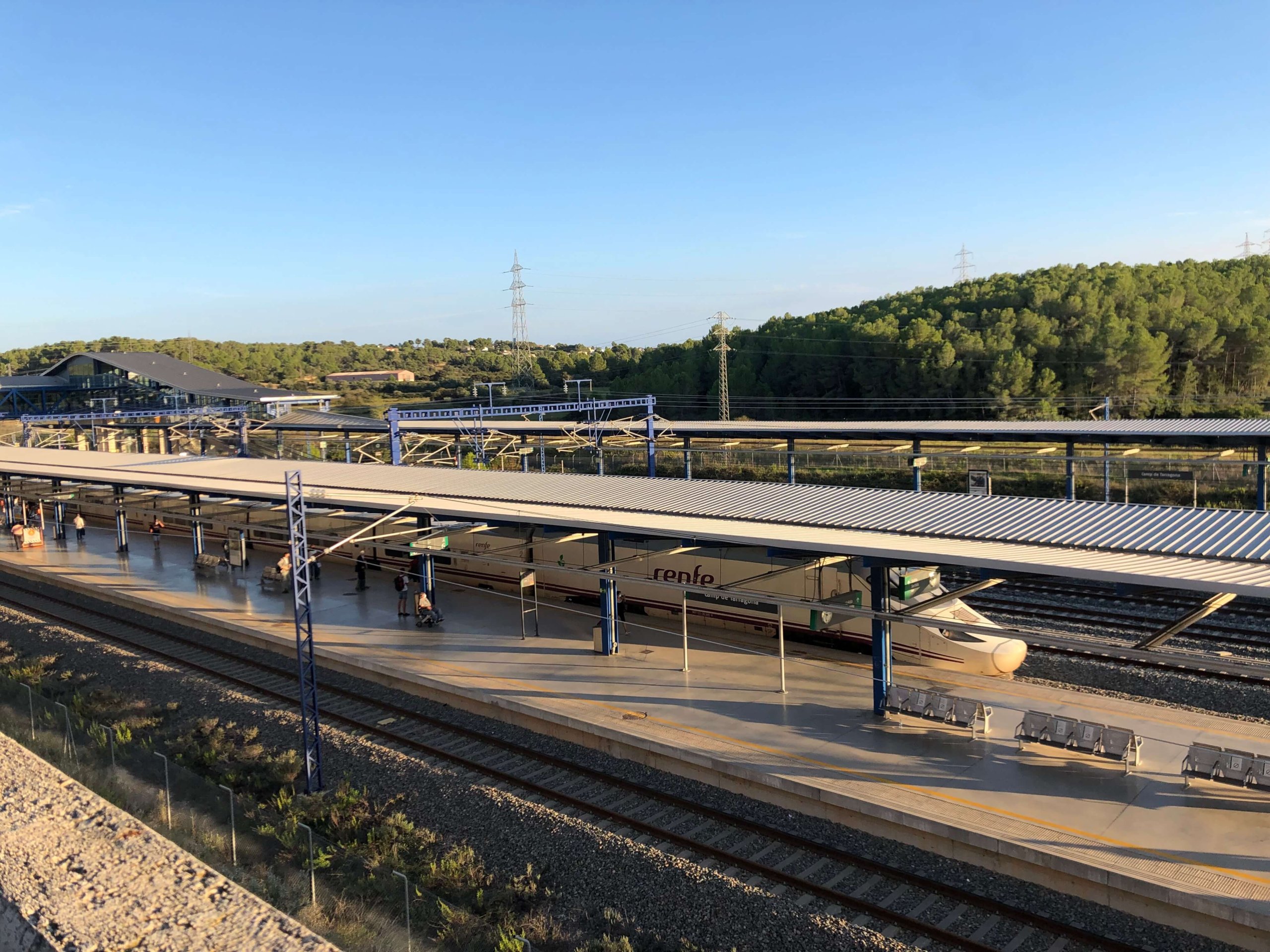 CAMP DE TARRAGONA駅