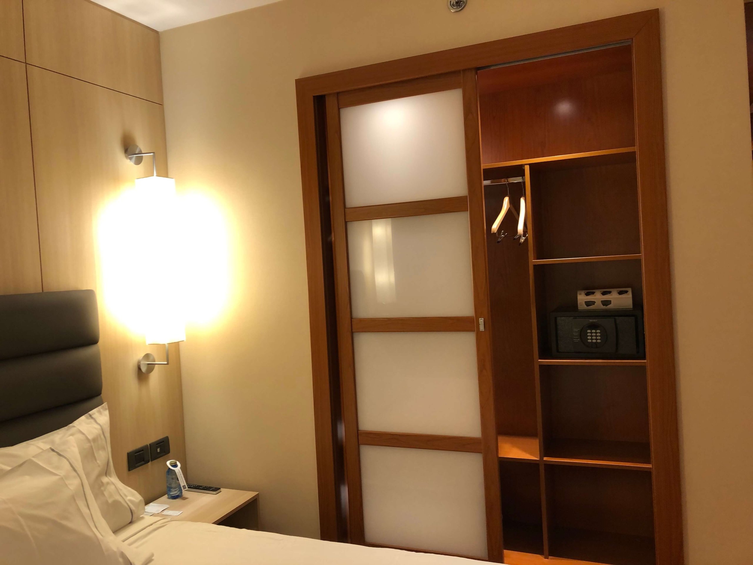 ACホテル・タラゴナ・クローゼット