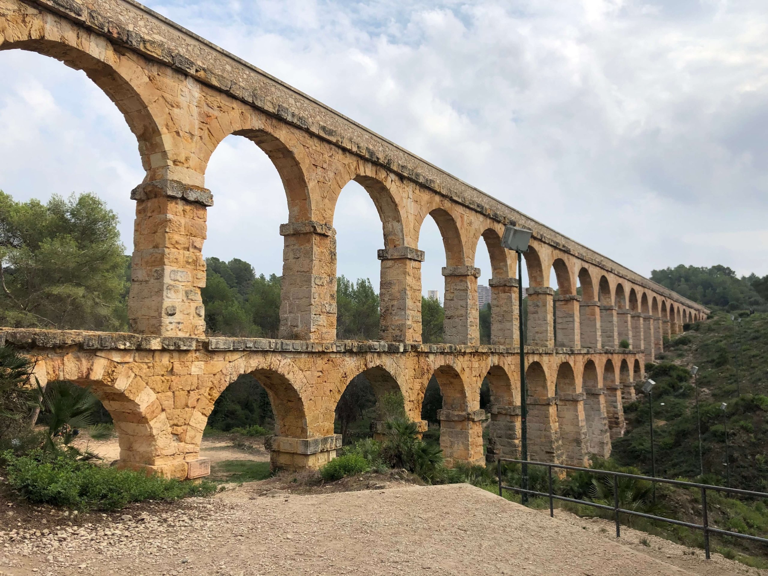 ラス・ファレラス水道橋