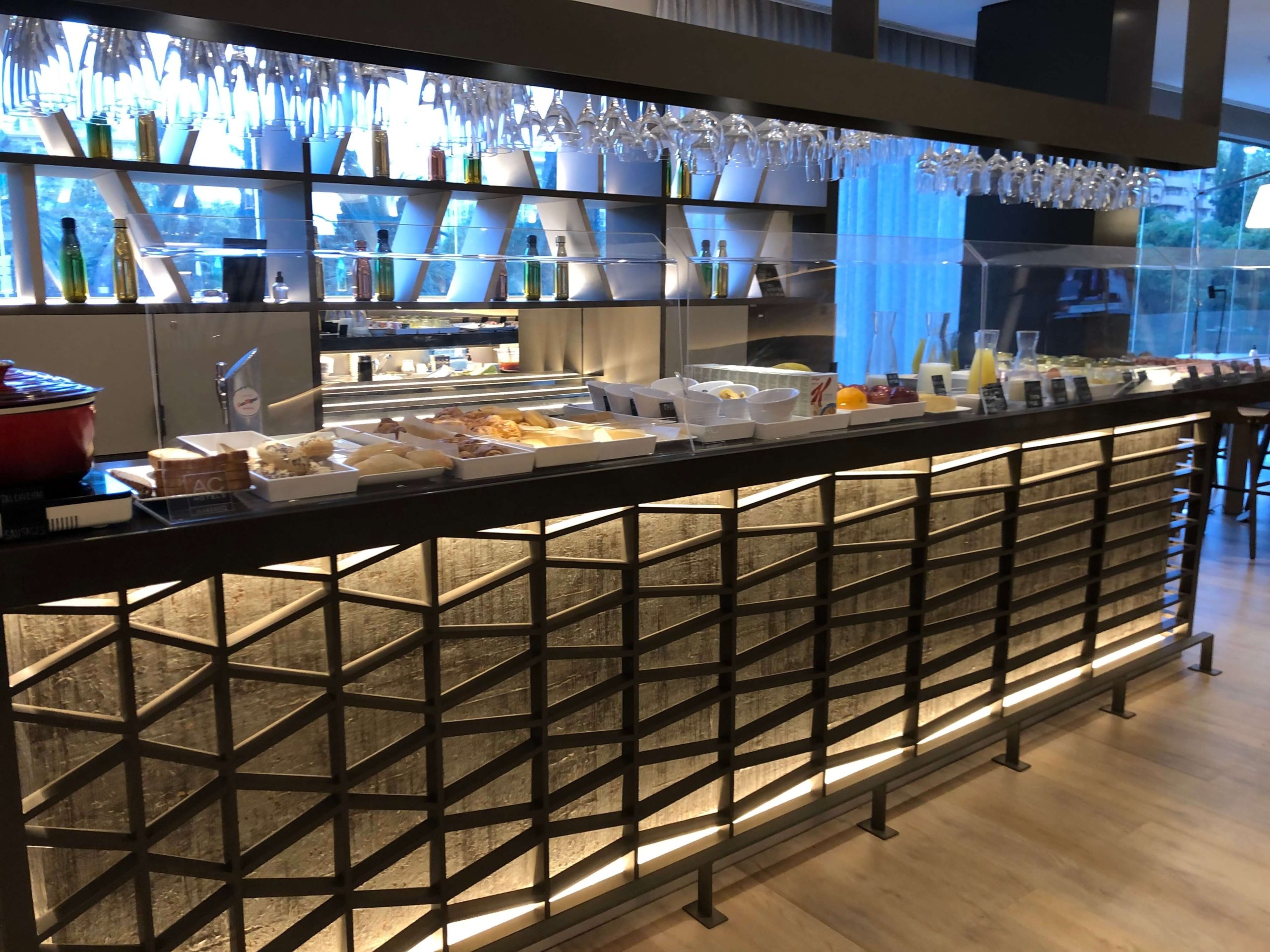 ACホテル・タラゴナ・朝食会場