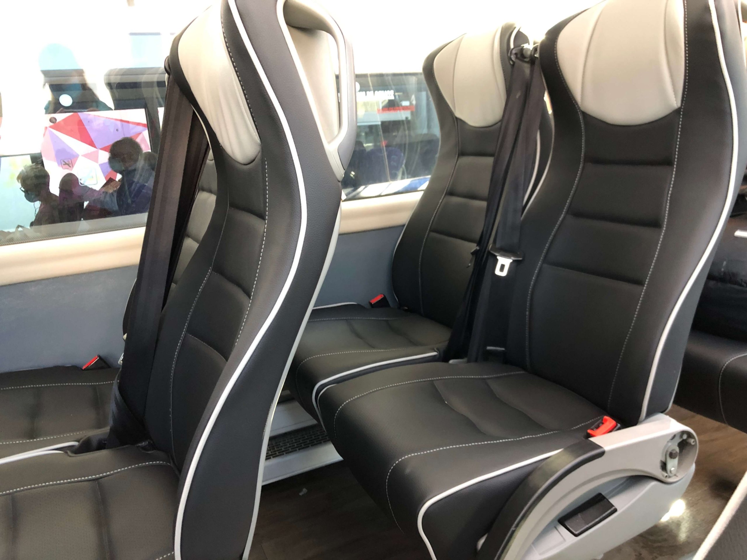 PLANAバス・座席