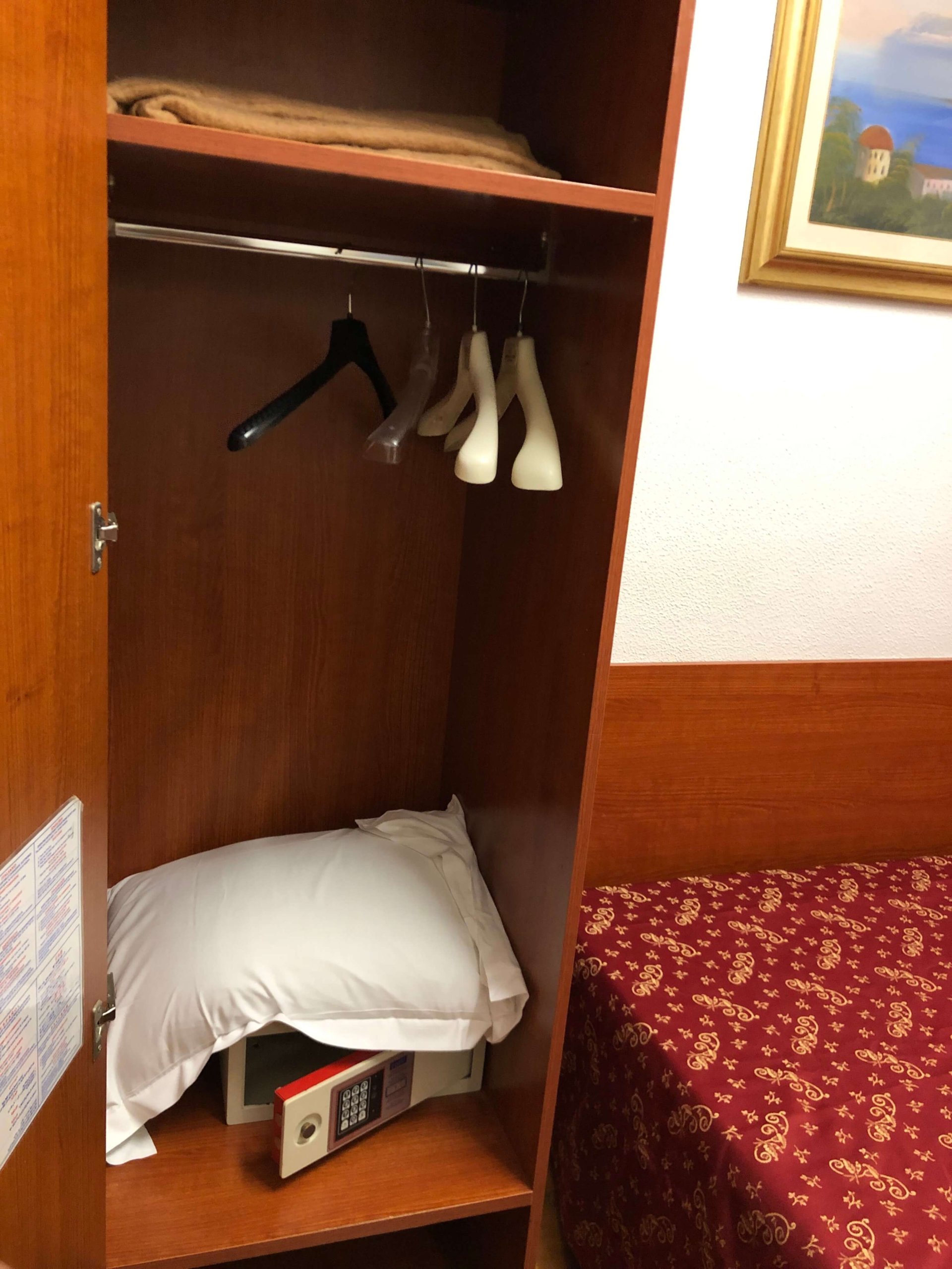 ホテル・ストロンボリ