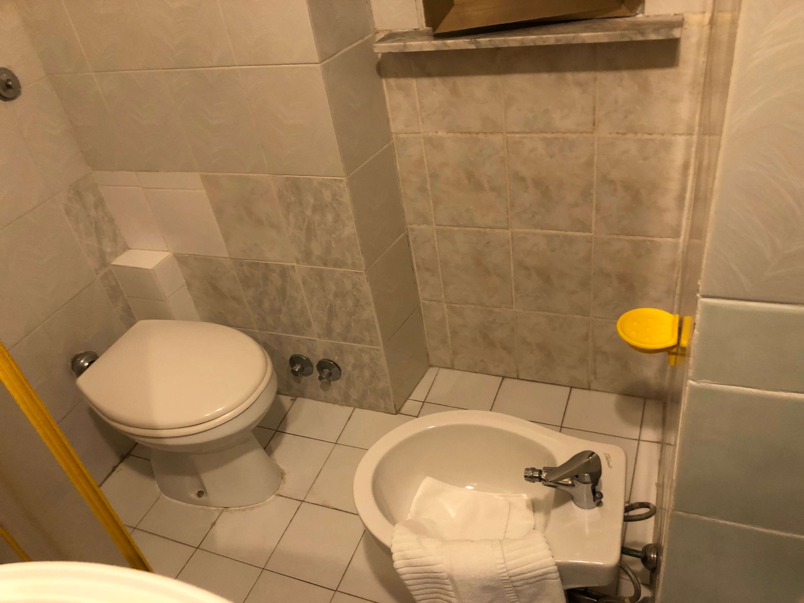 ホテル・ストロンボリ・バスルーム