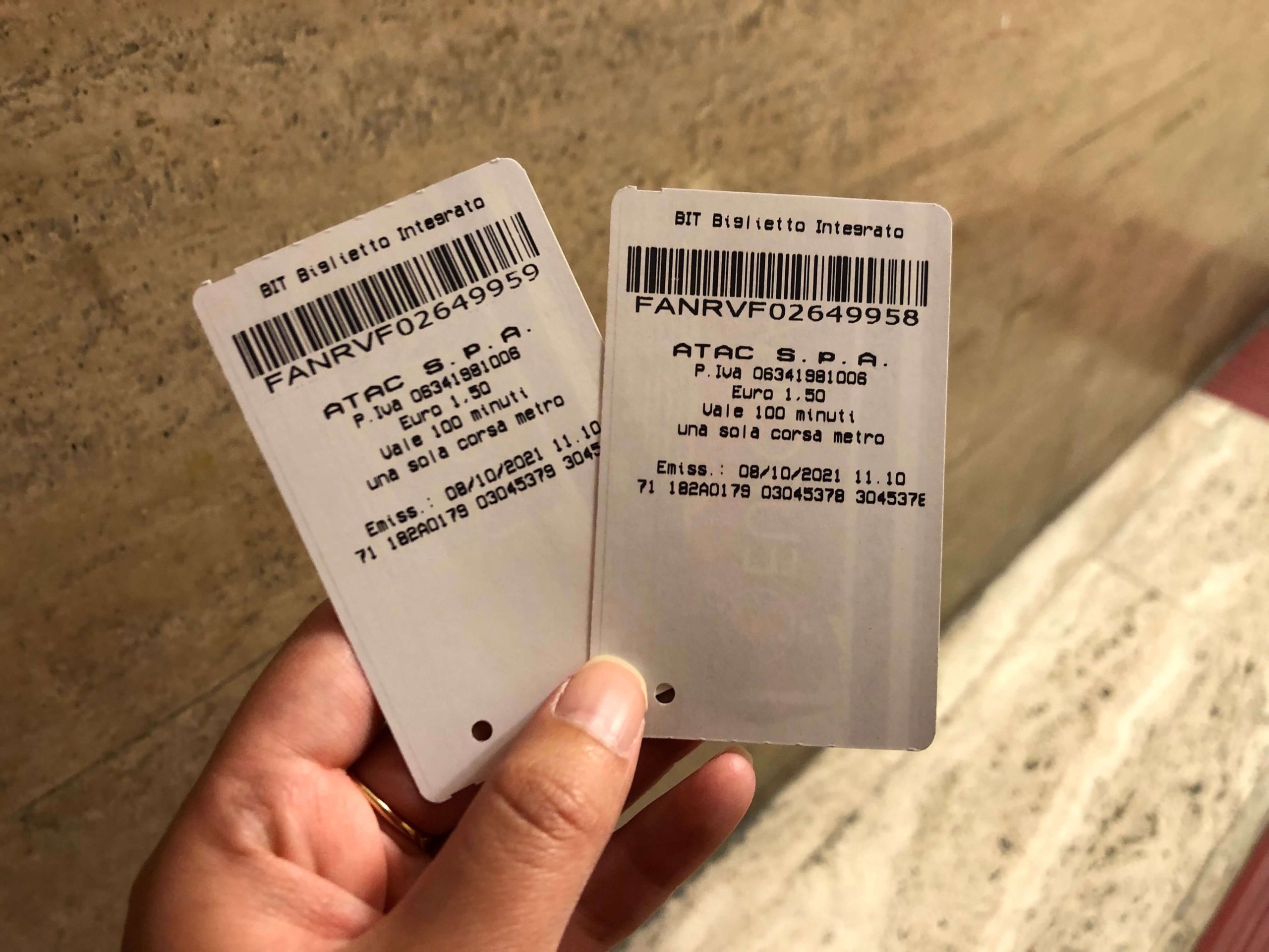 メトロ・バスのチケット