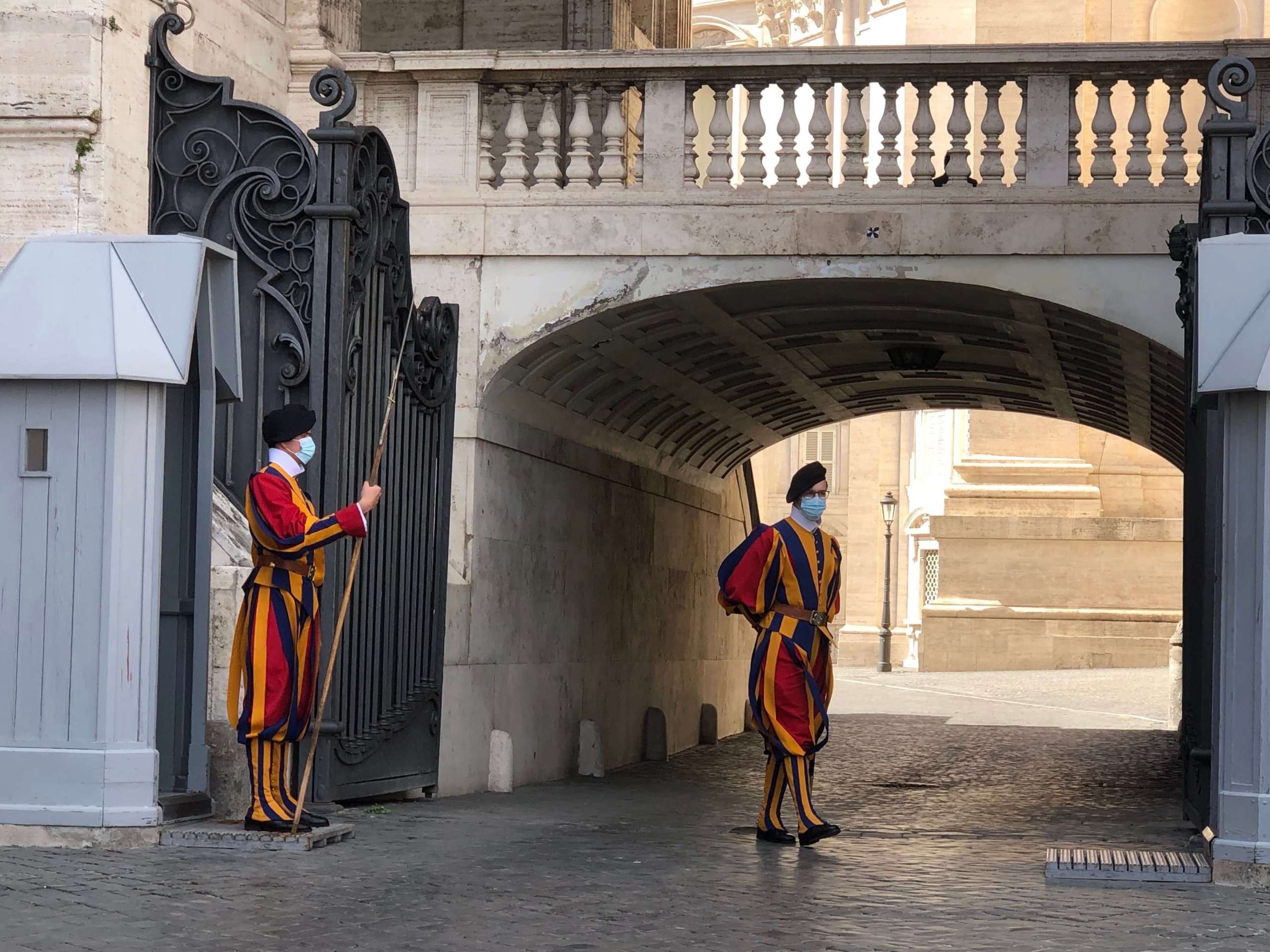 バチカン市国・スイス人衛兵