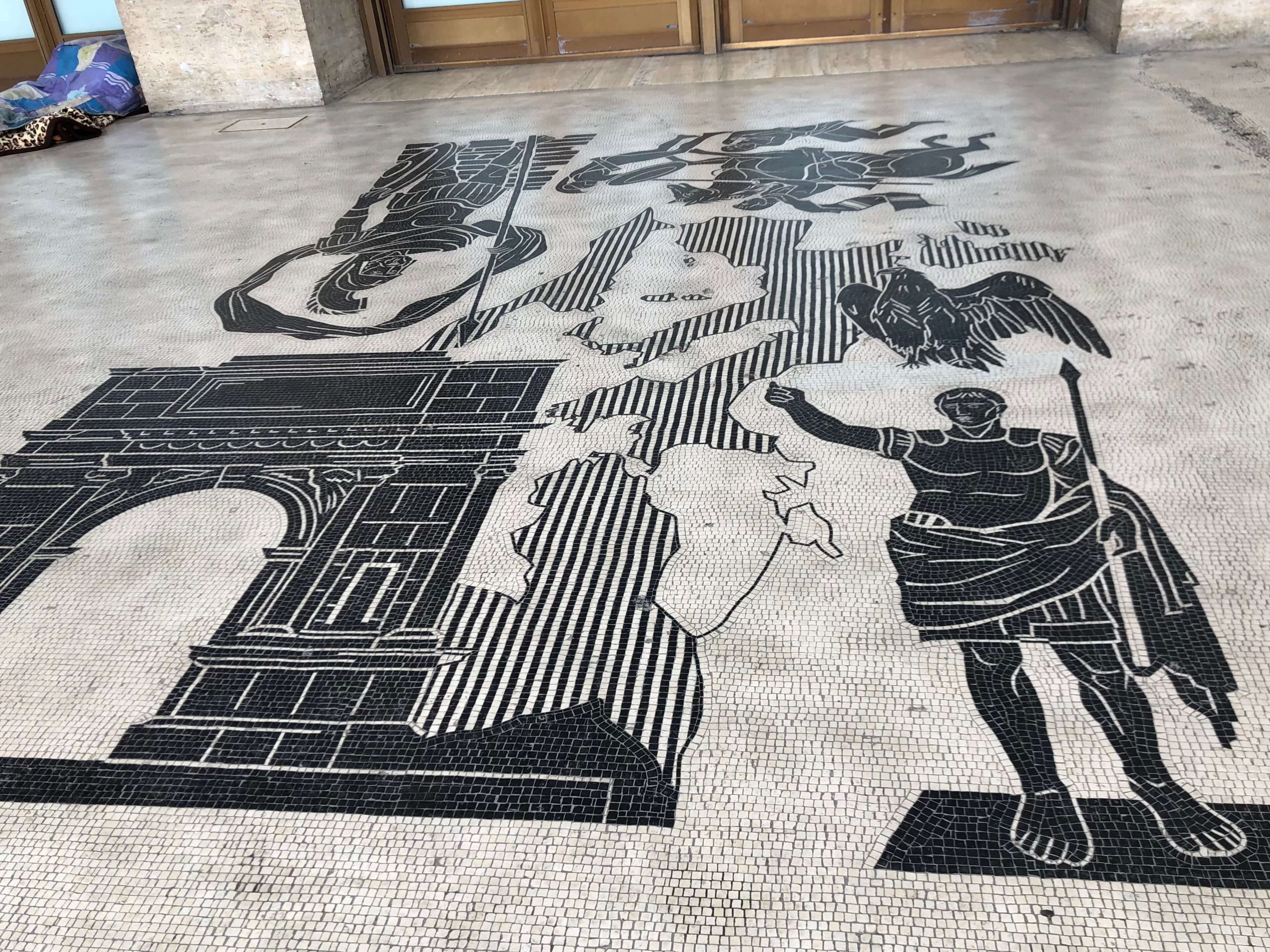 ローマ・Ostiense駅の床