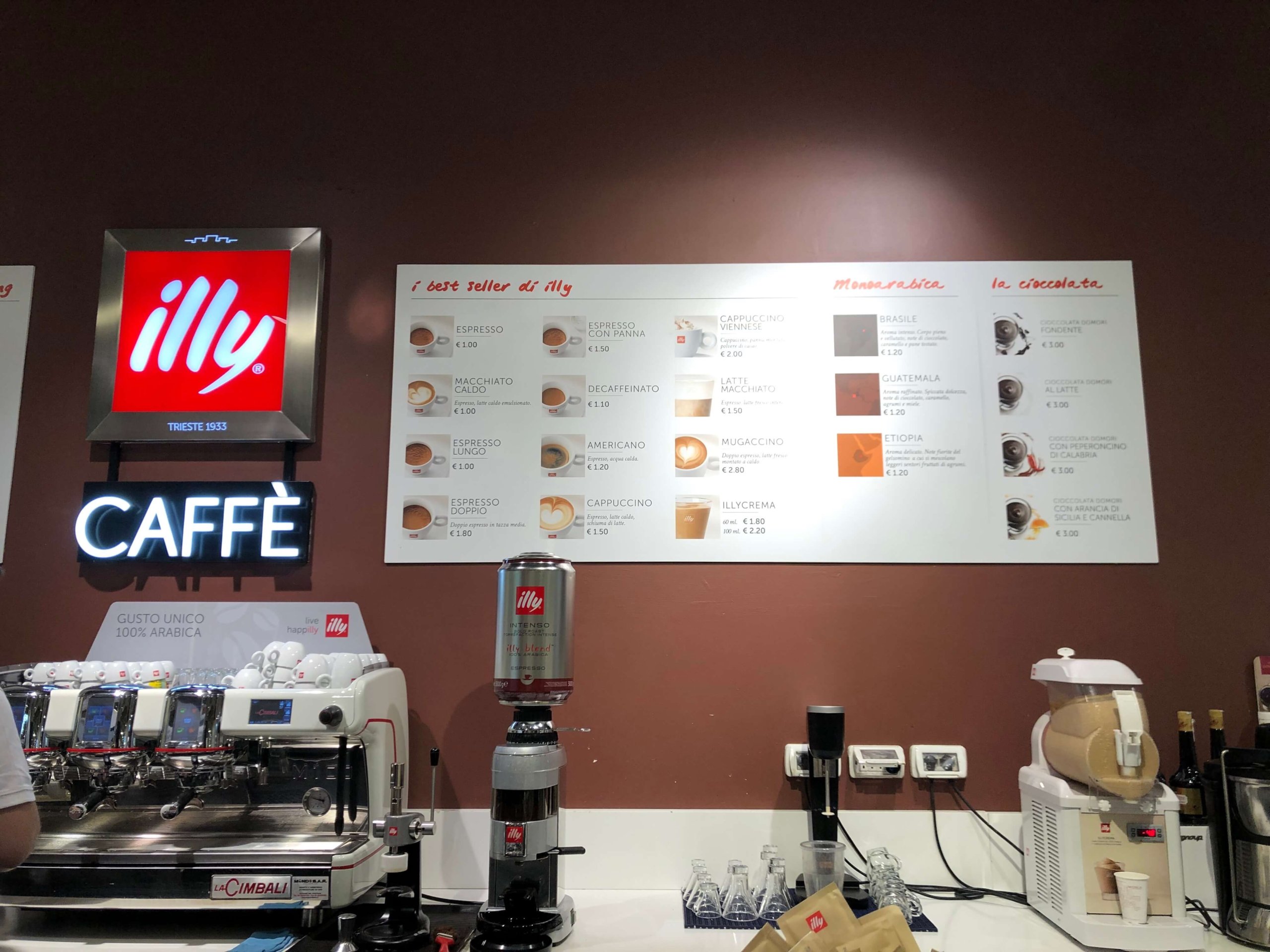 EATALY・illyカフェ