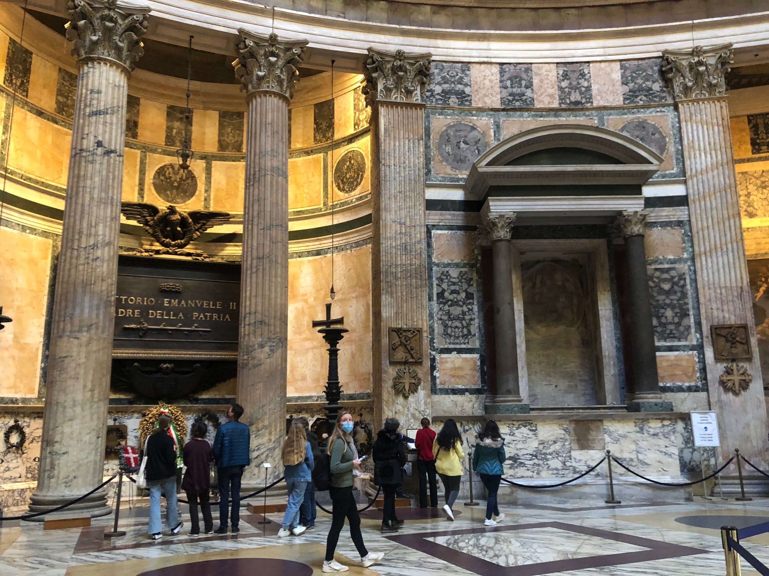 ローマ・パンテオン内部