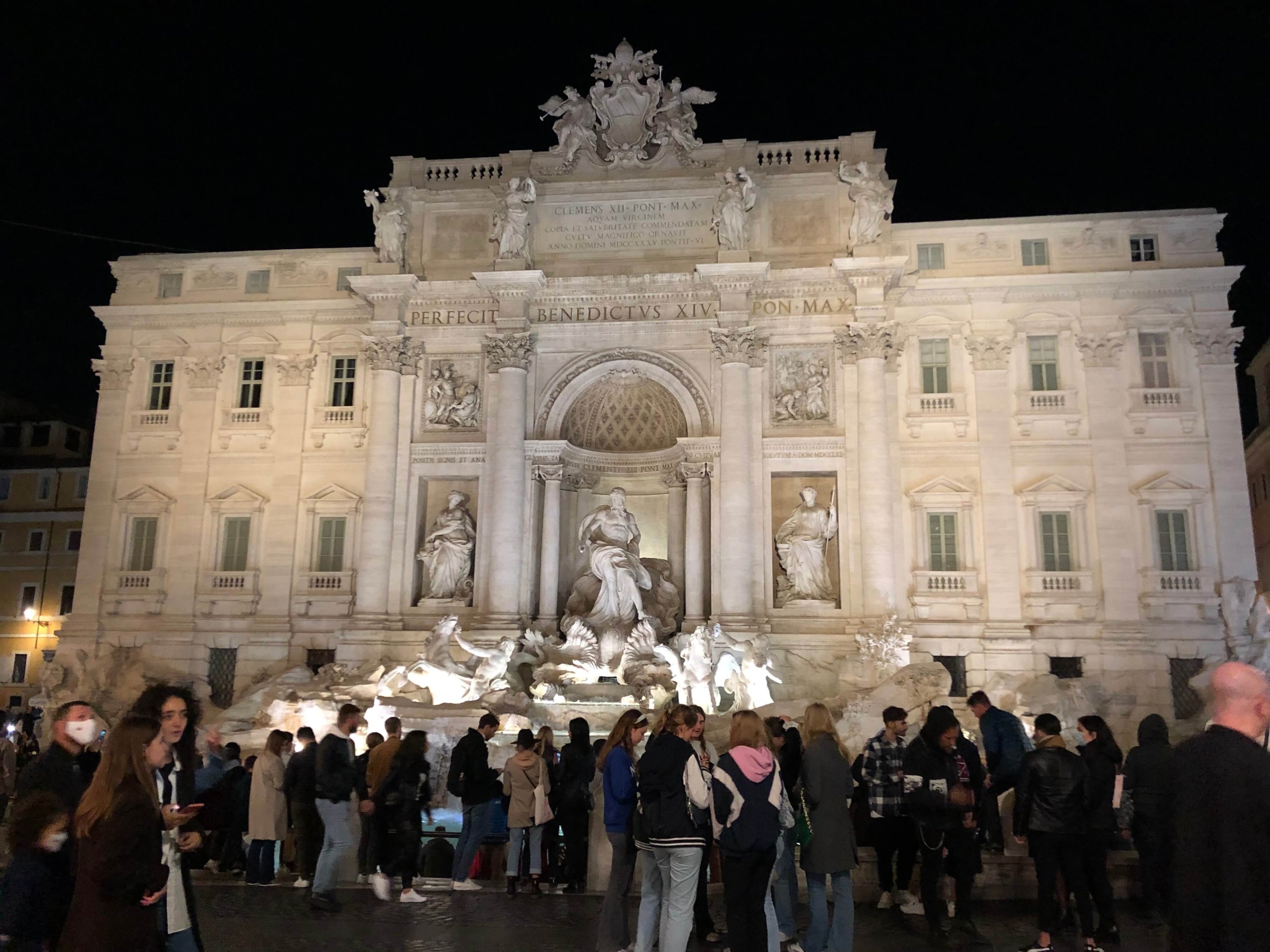 ローマ・トレビの泉