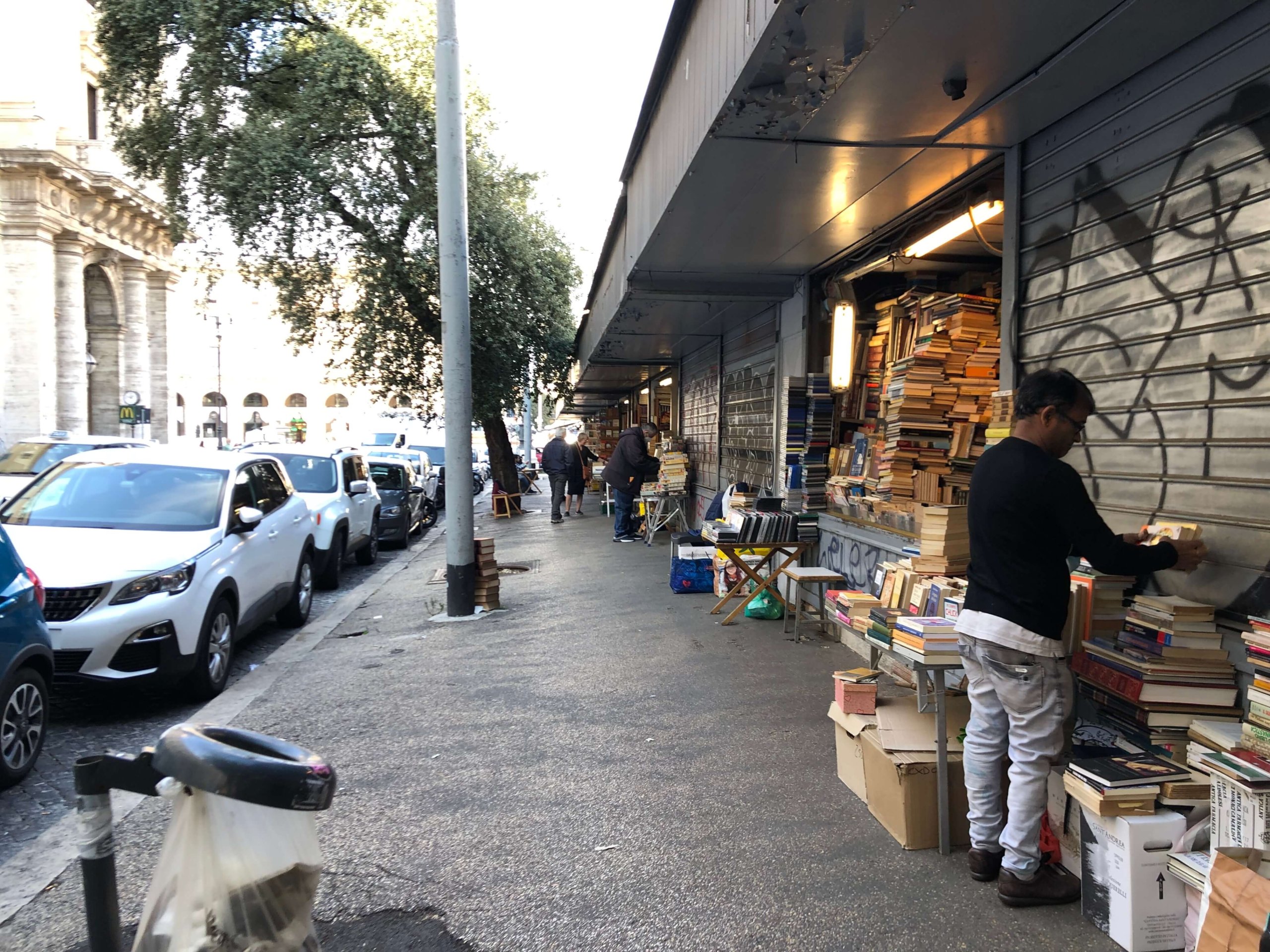 ローマ・古書の店