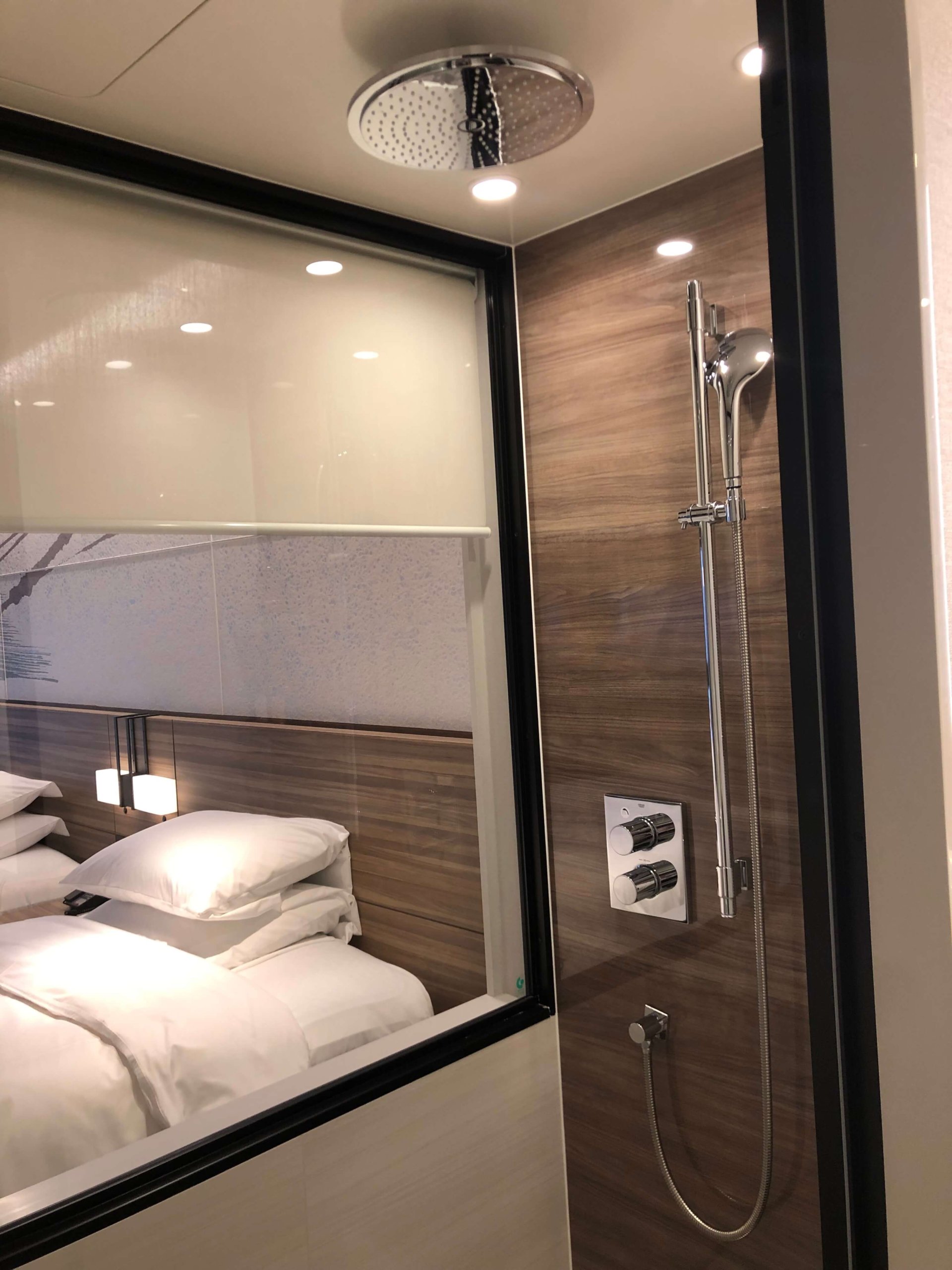 コートヤード大阪本町シャワールーム