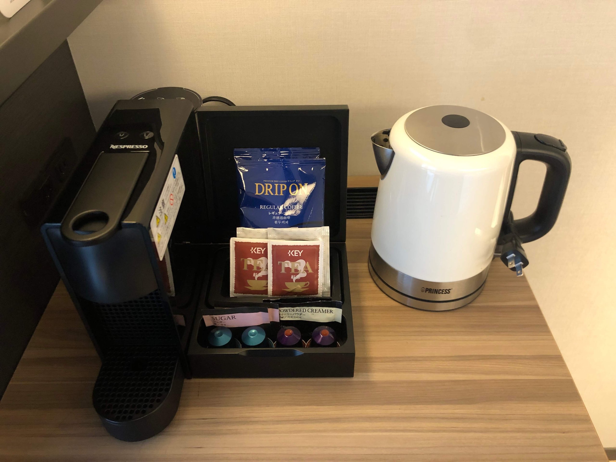 コートヤード大阪本町お茶セット