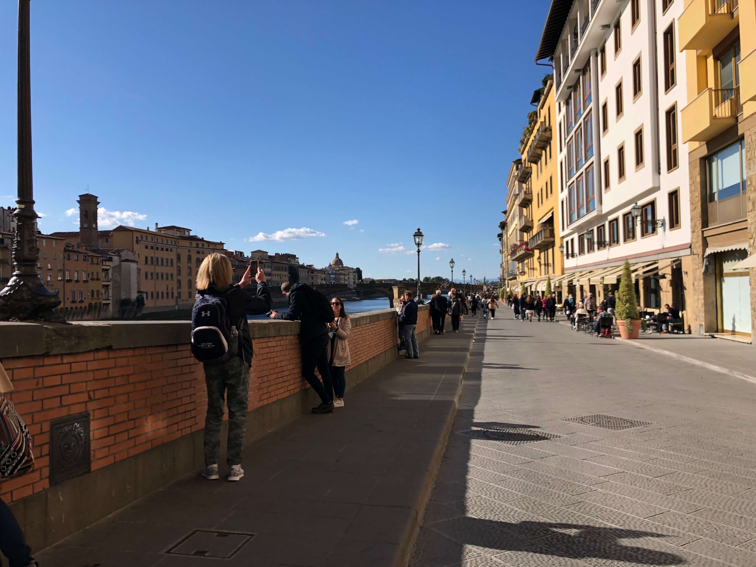 フィレンツェ・アルノ川沿い