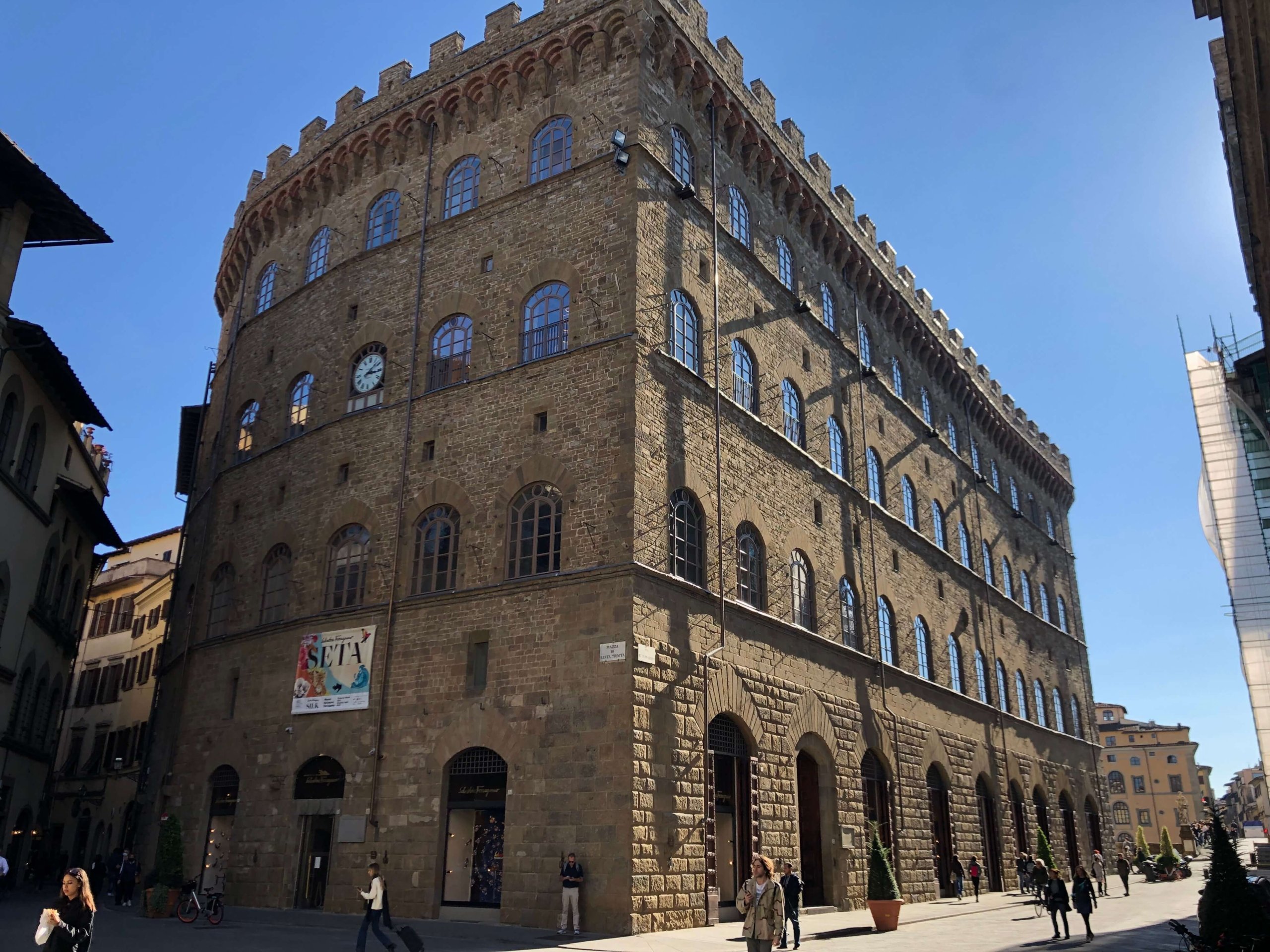 フィレンツェ・フェラガモ