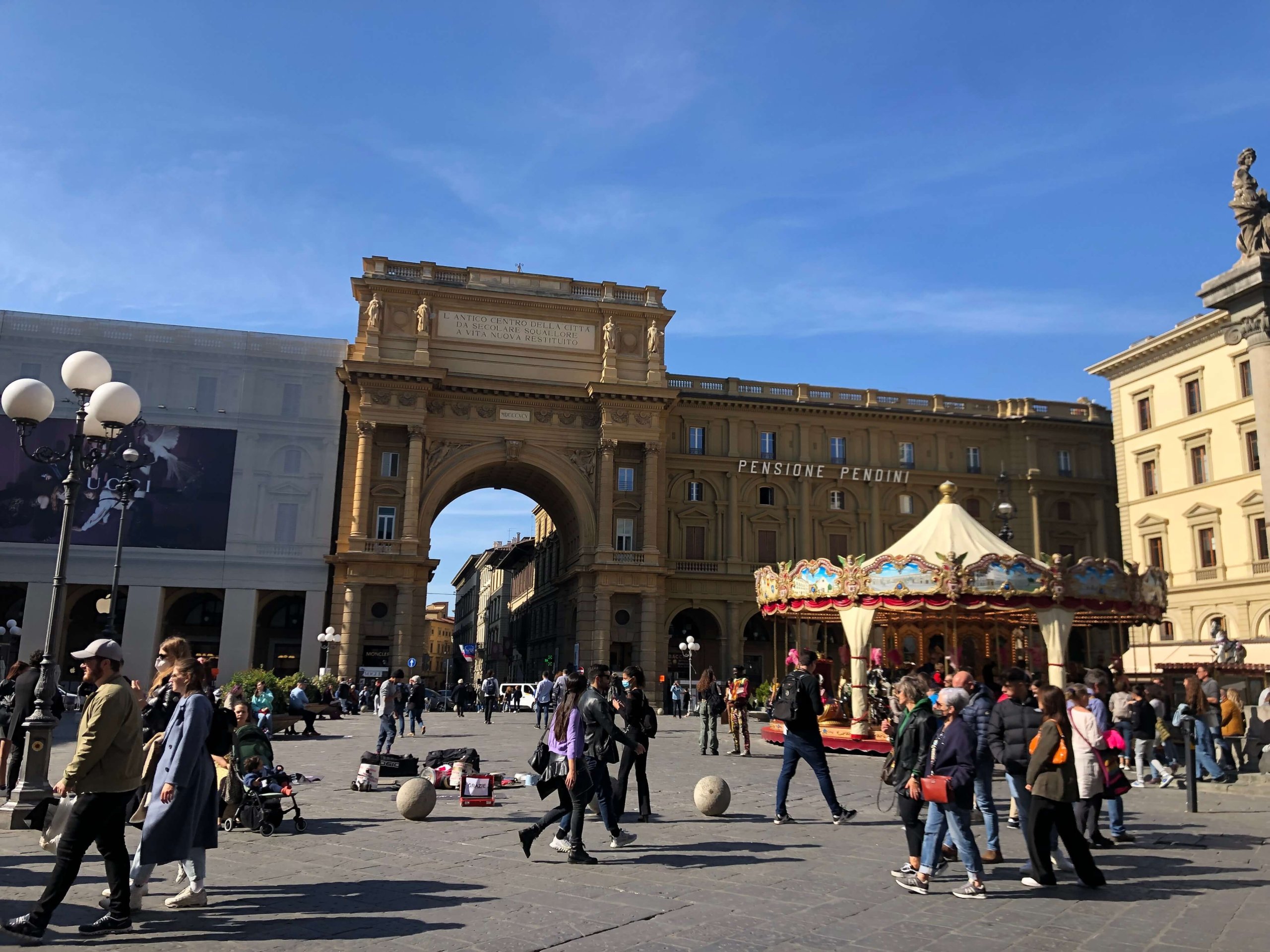 フィレンツェ・レプブリカ広場