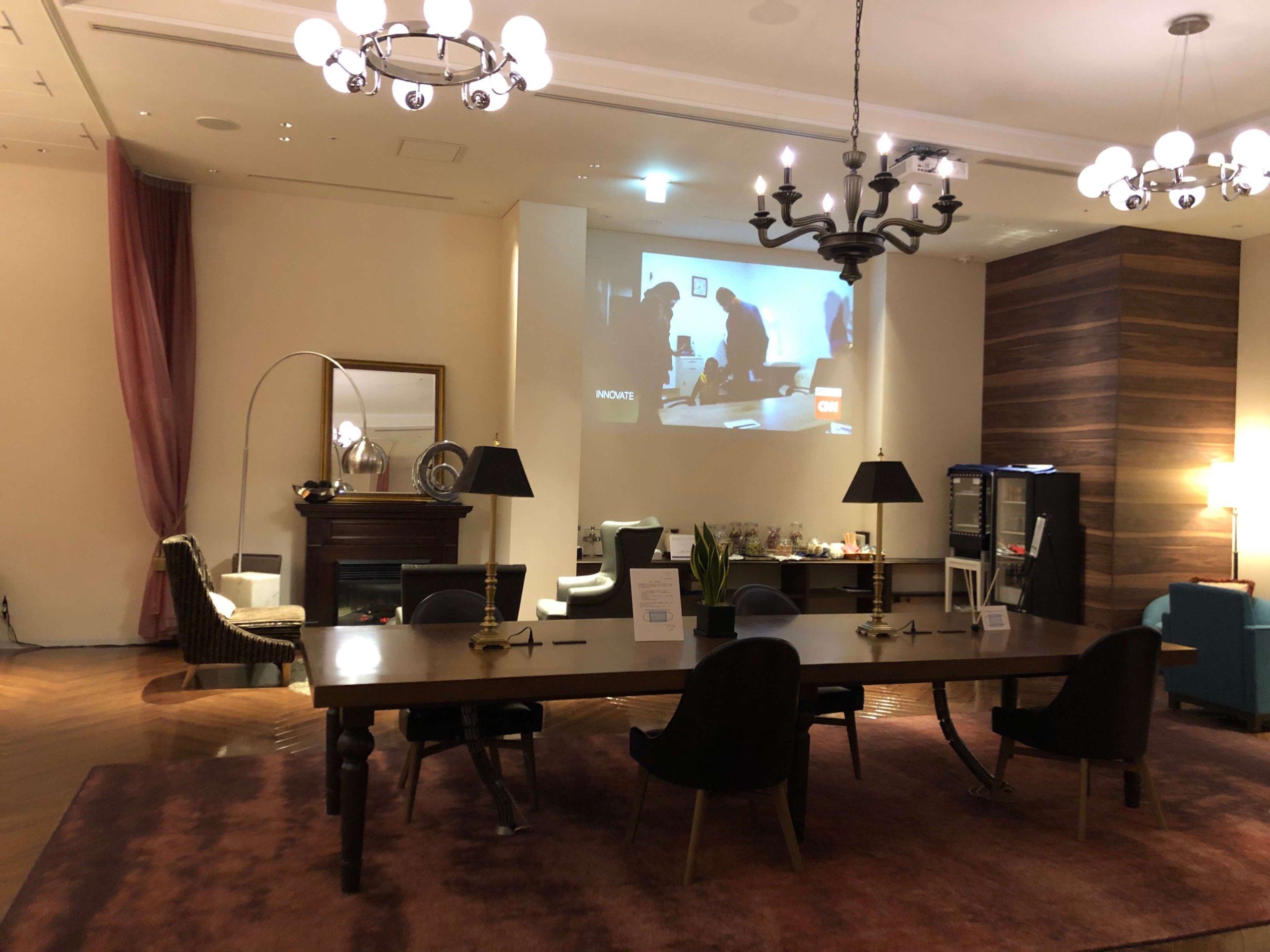 コートヤード・東京ステーション・ロビー