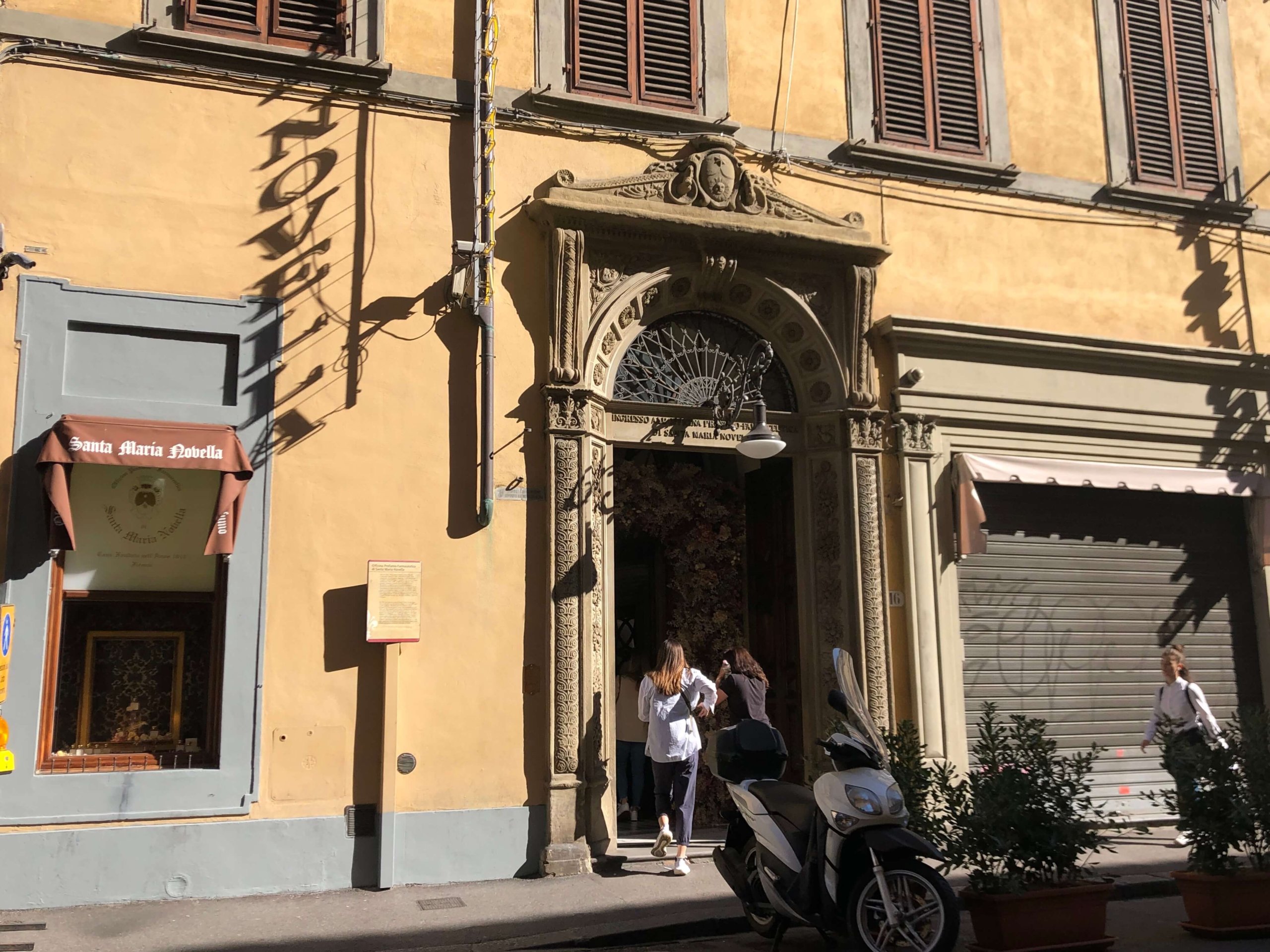 フィレンツェ・サンタマリアノベッラ薬局