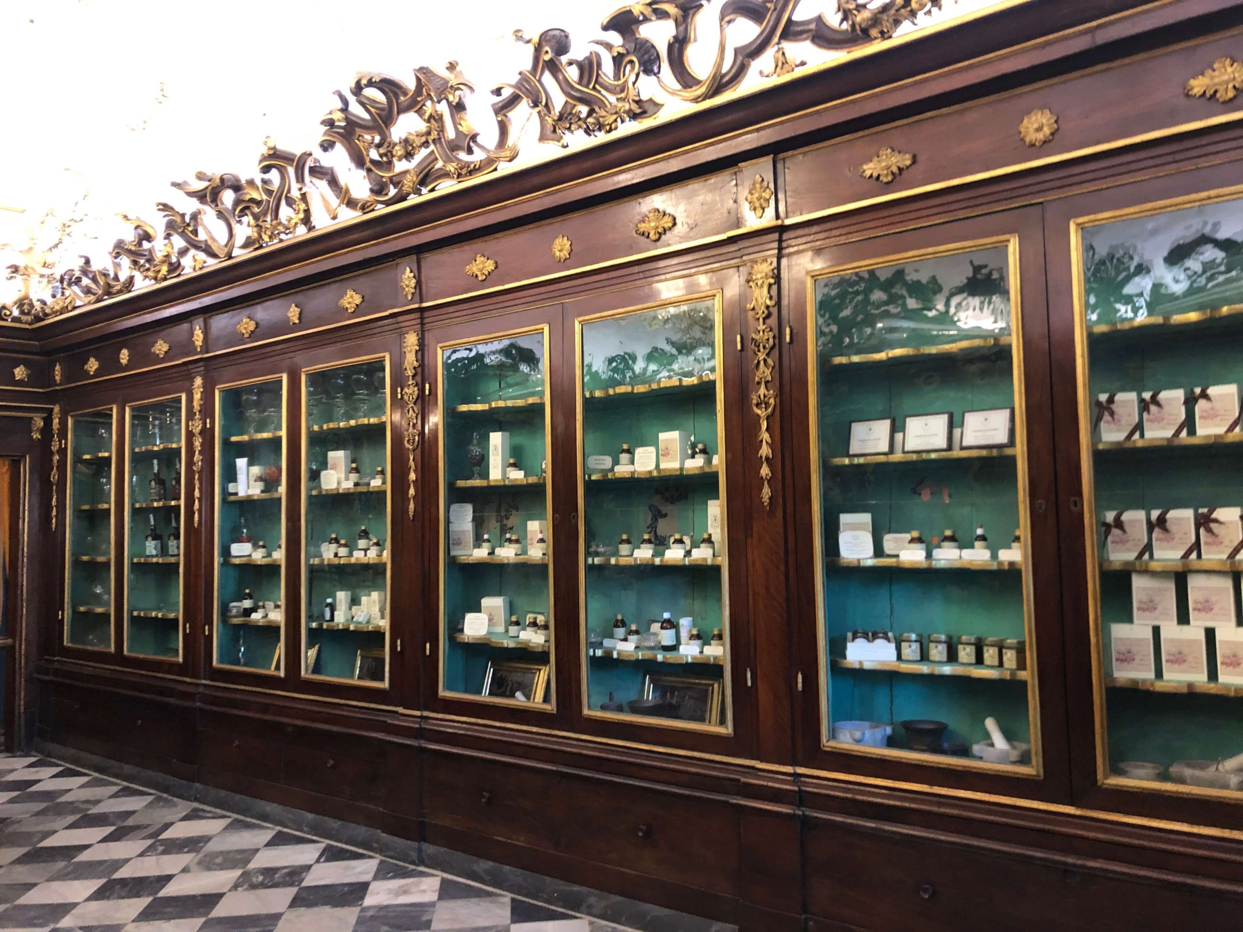 フィレンツェ・サンタマリアノベッラ薬局