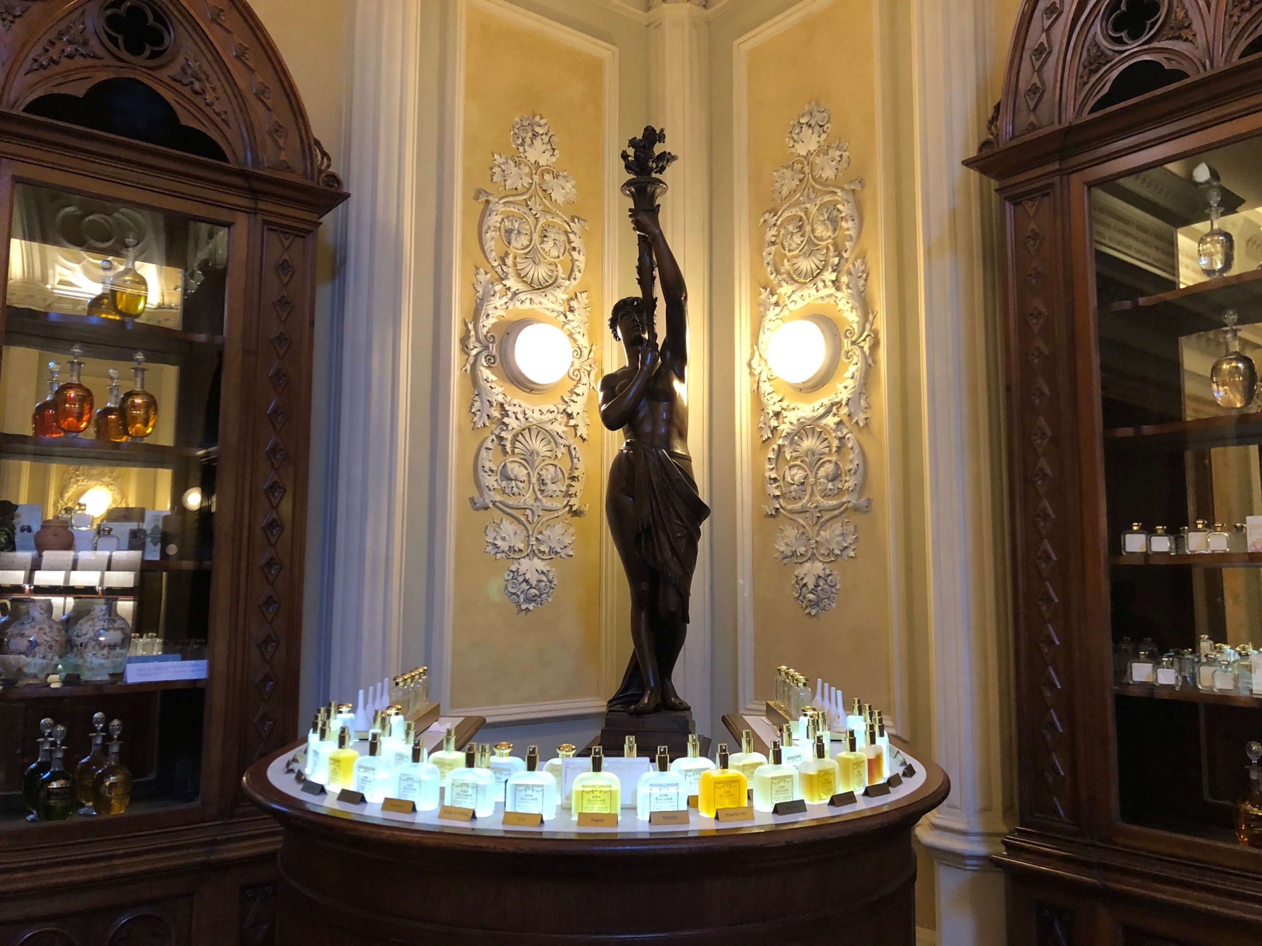 フィレンツェ・サンタマリアノベッラ薬局