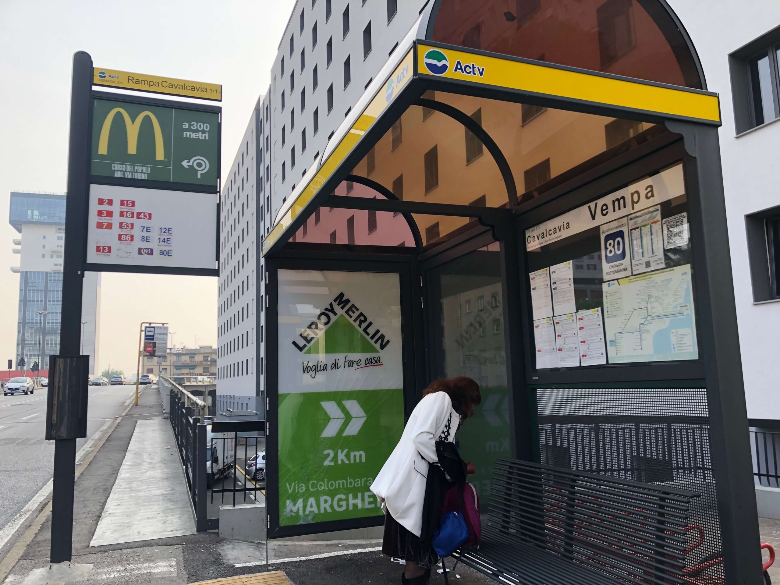 メストレ・ベネツィア行きバス停