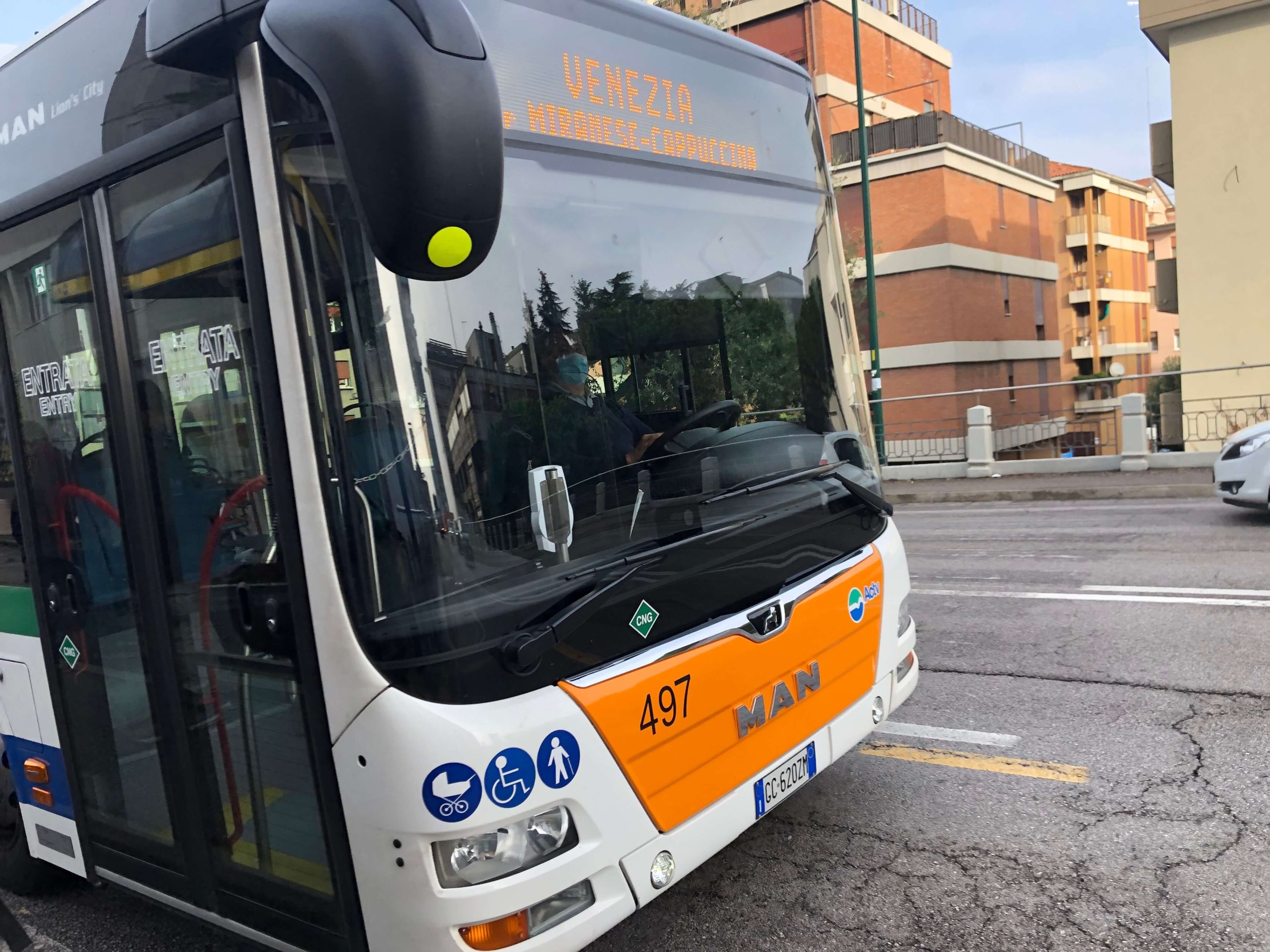 ヴェネツィア行きのバス