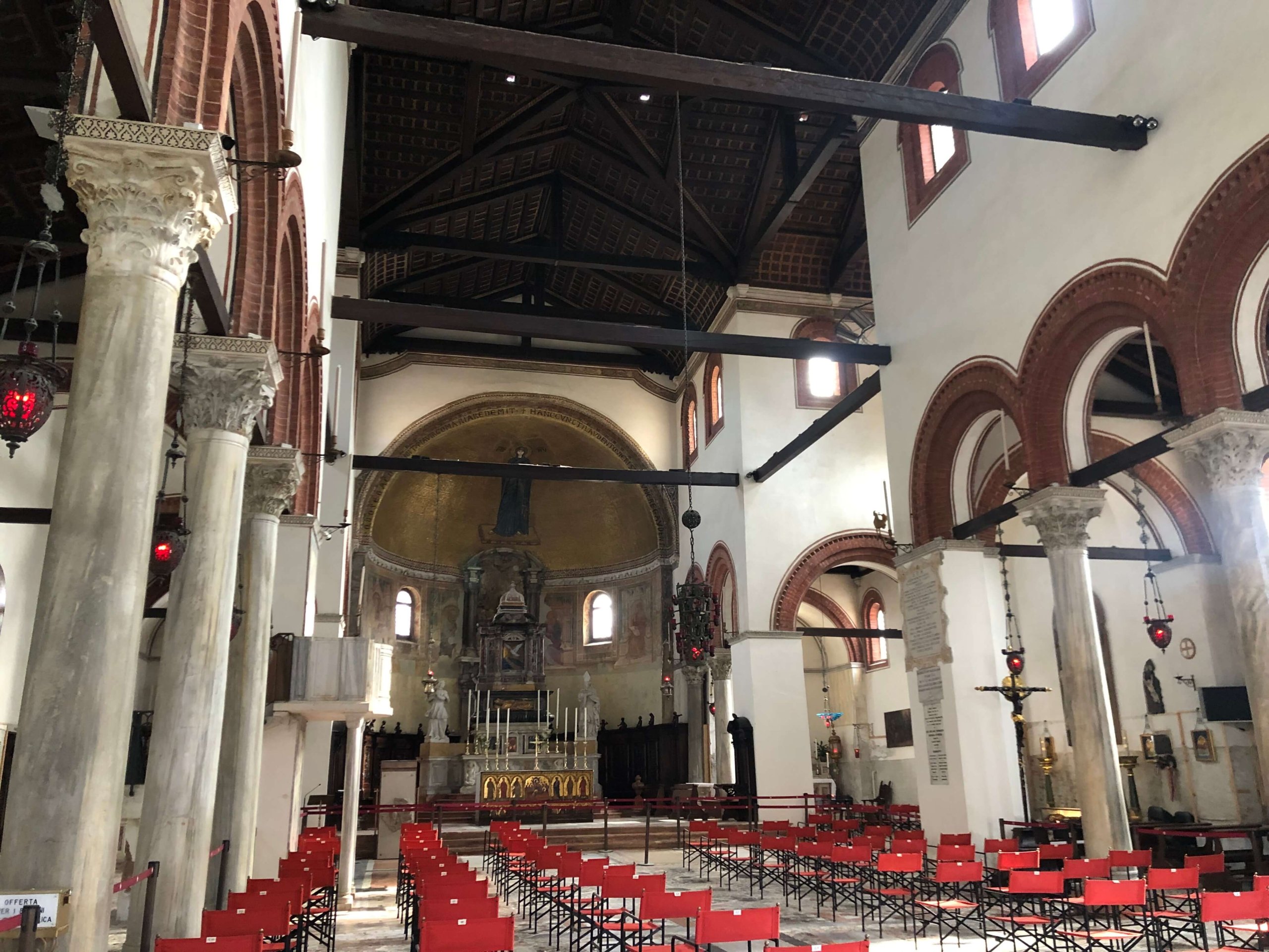 ムラーノ島・サンティ・マリア・エ・ドナート教会