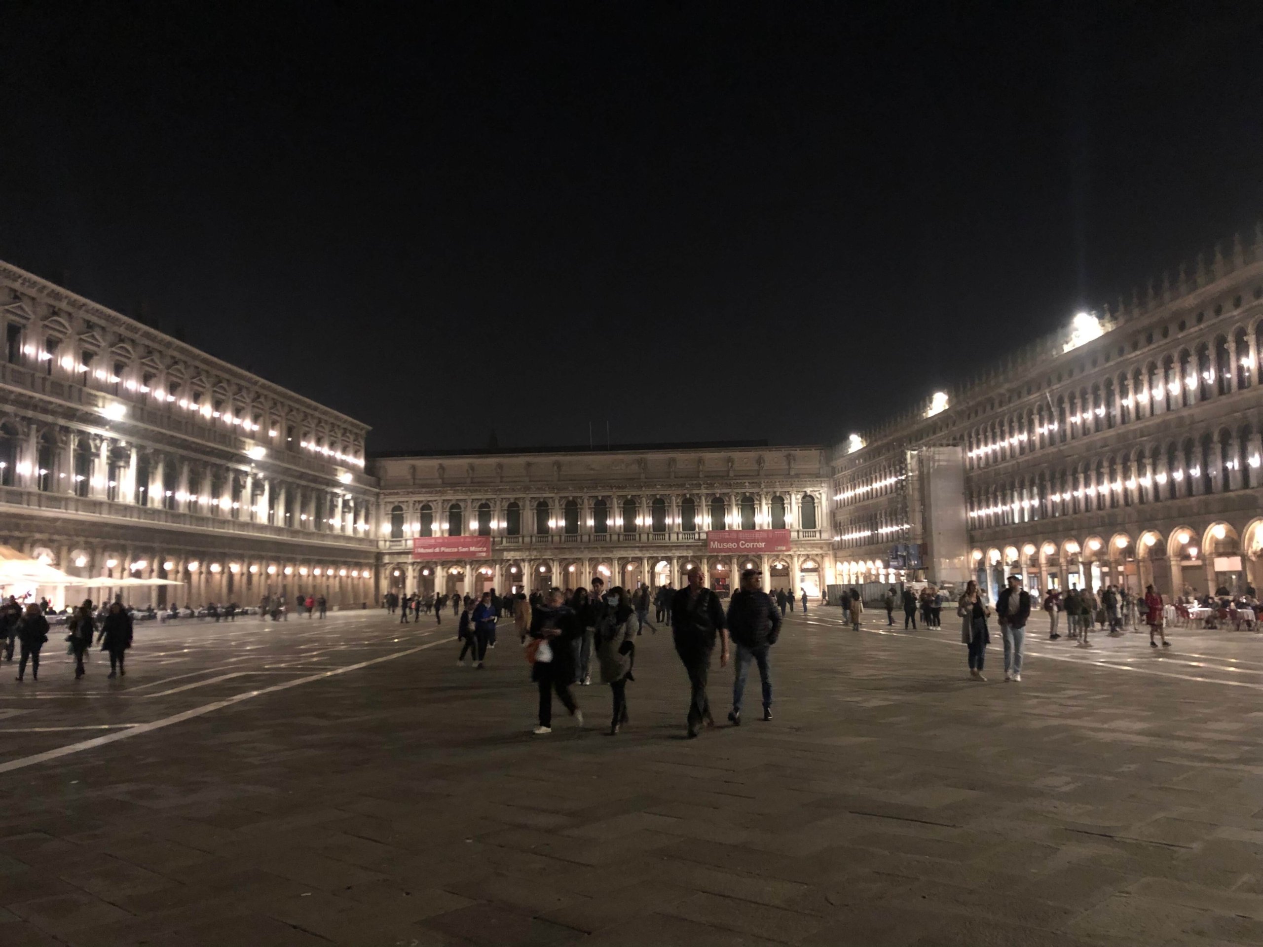 ヴェネツィア・サン・マルコ広場