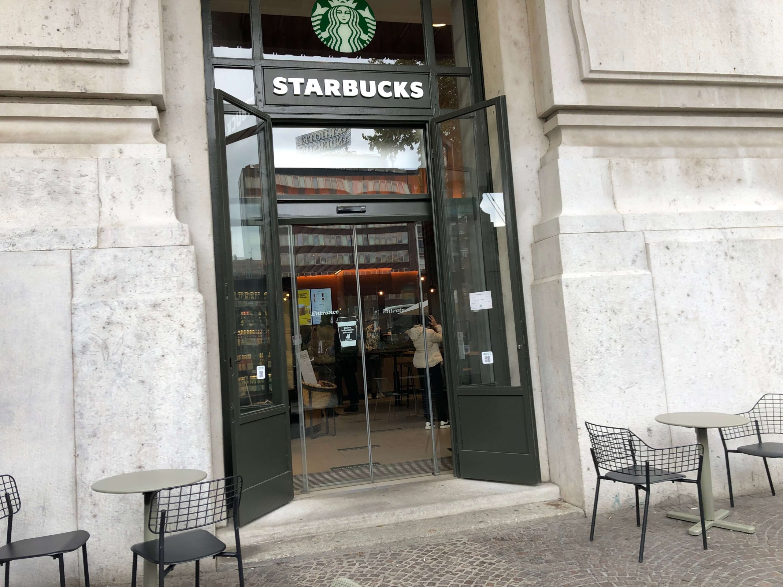 ミラノ・ミラノ中央駅のスタバ