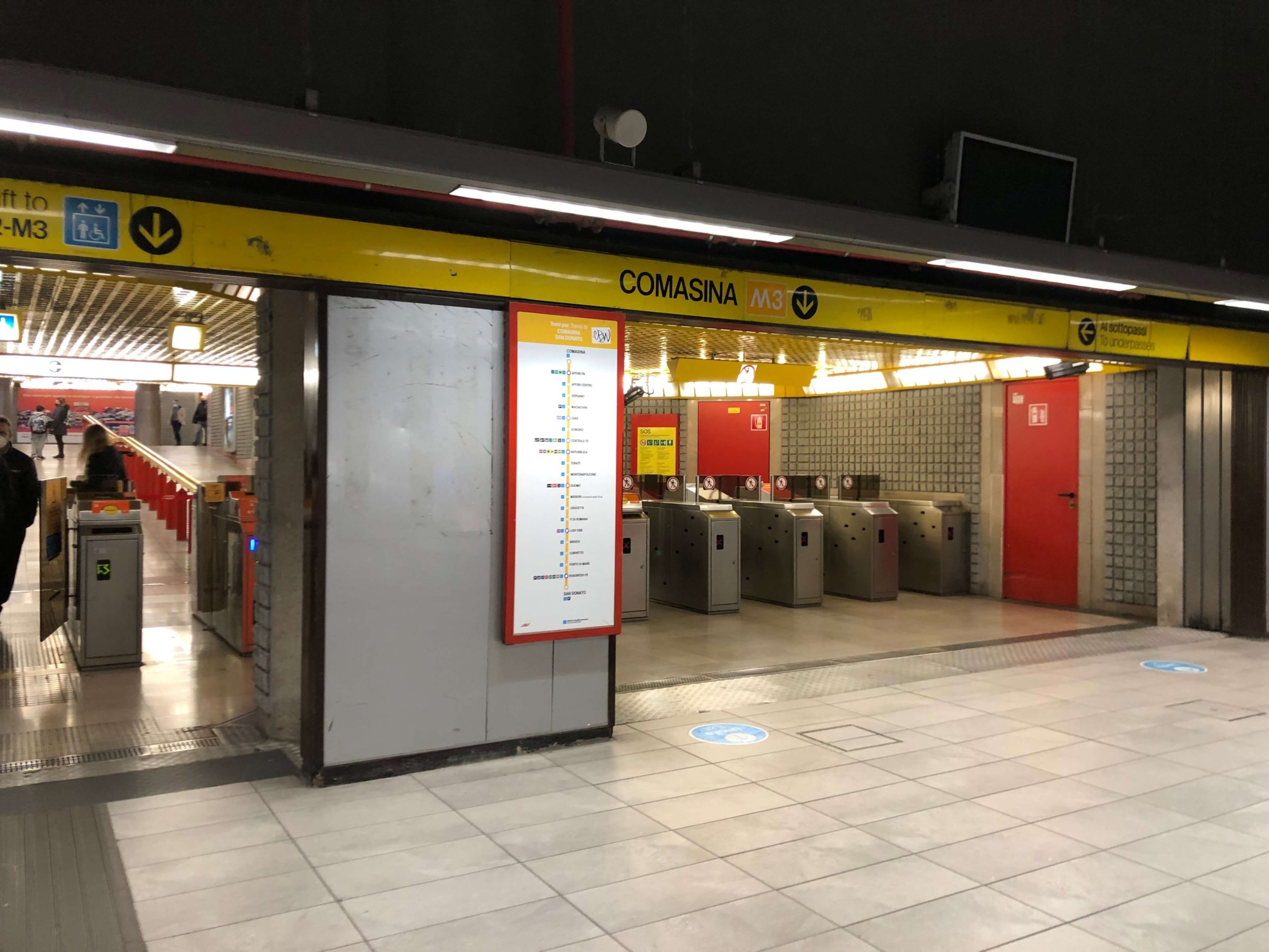 ミラノ・COMASINA駅