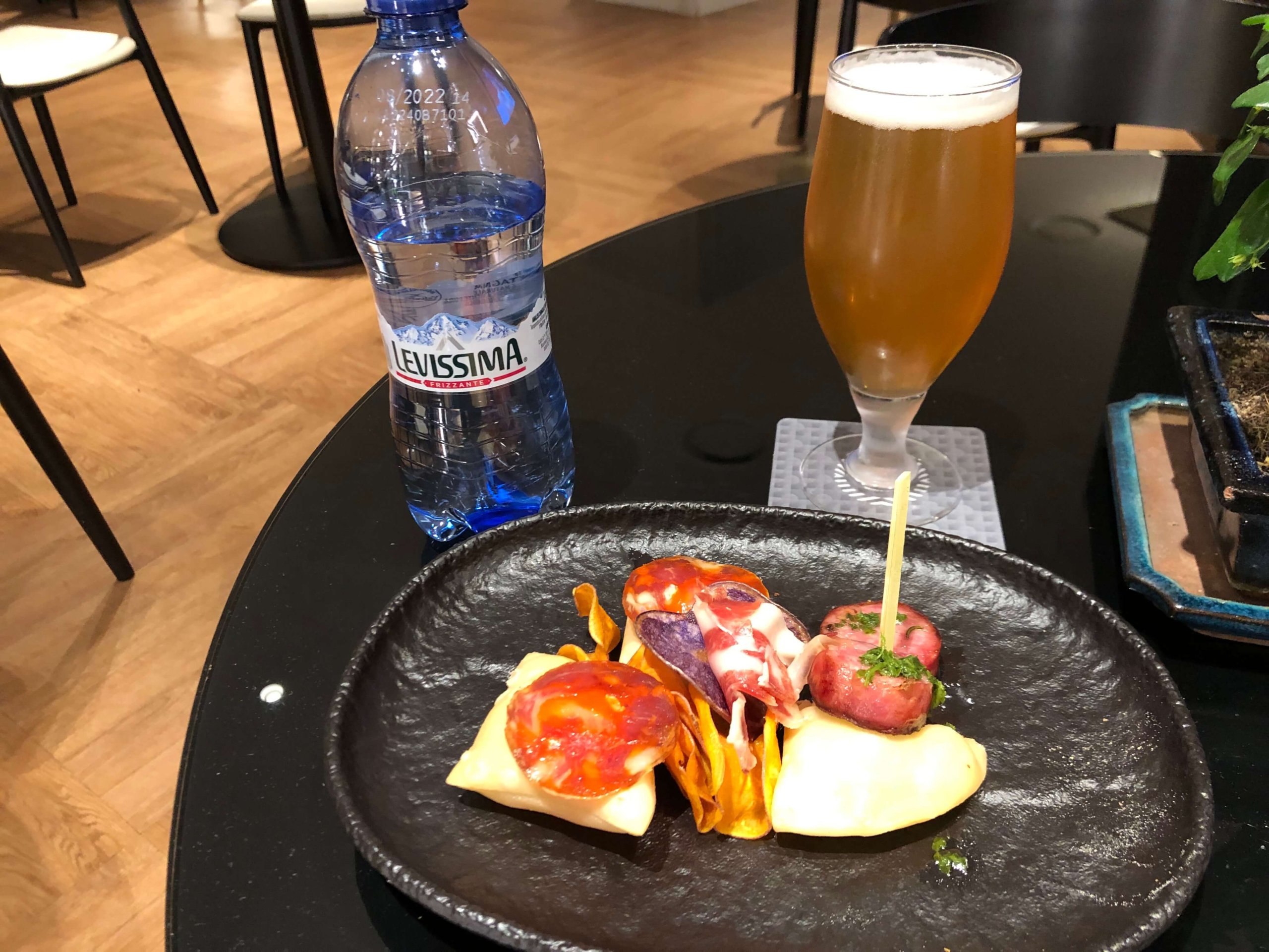 シェラトン・ハッピーアワー・ビールとおつまみ