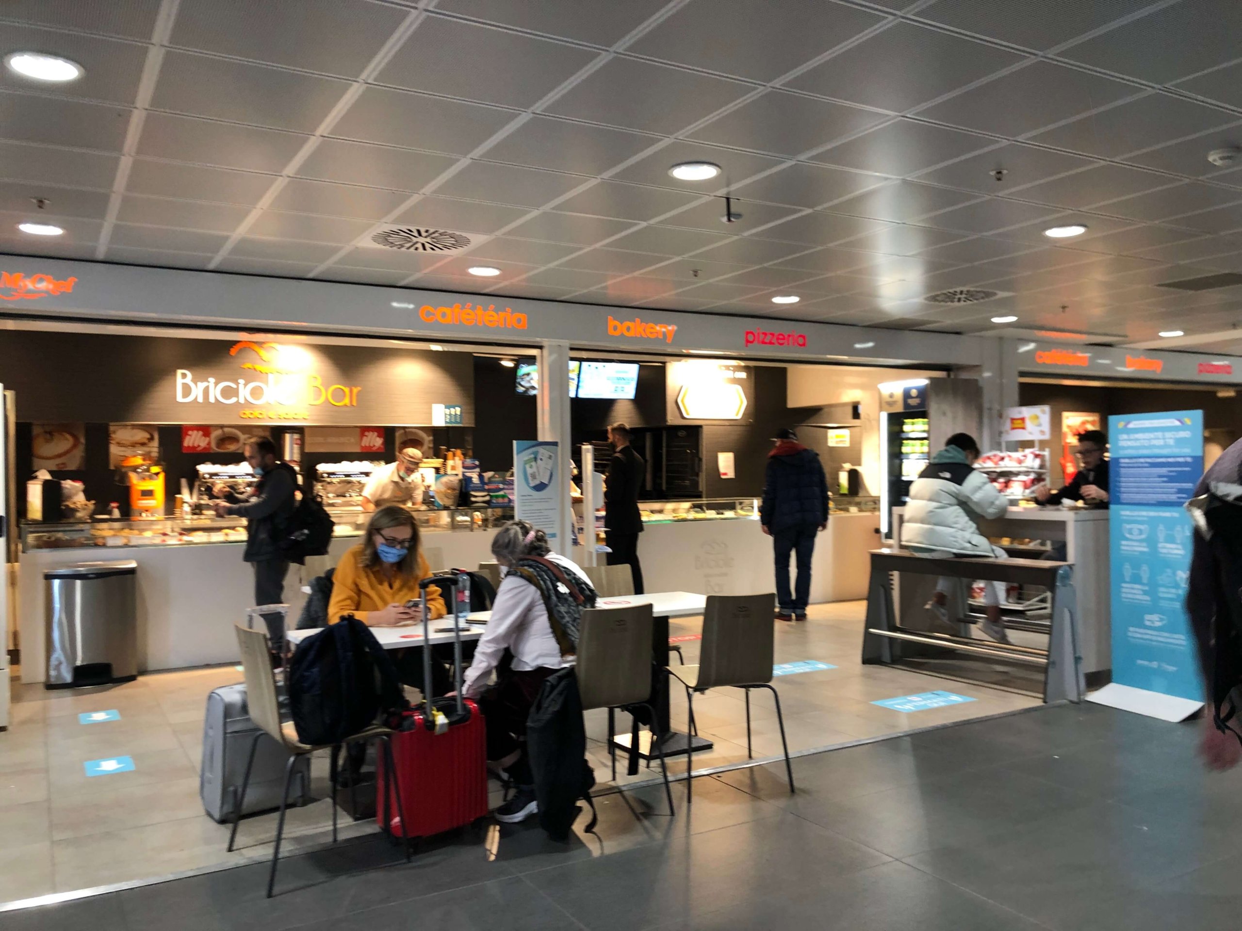 オーリオ・アル・セーリオ空港