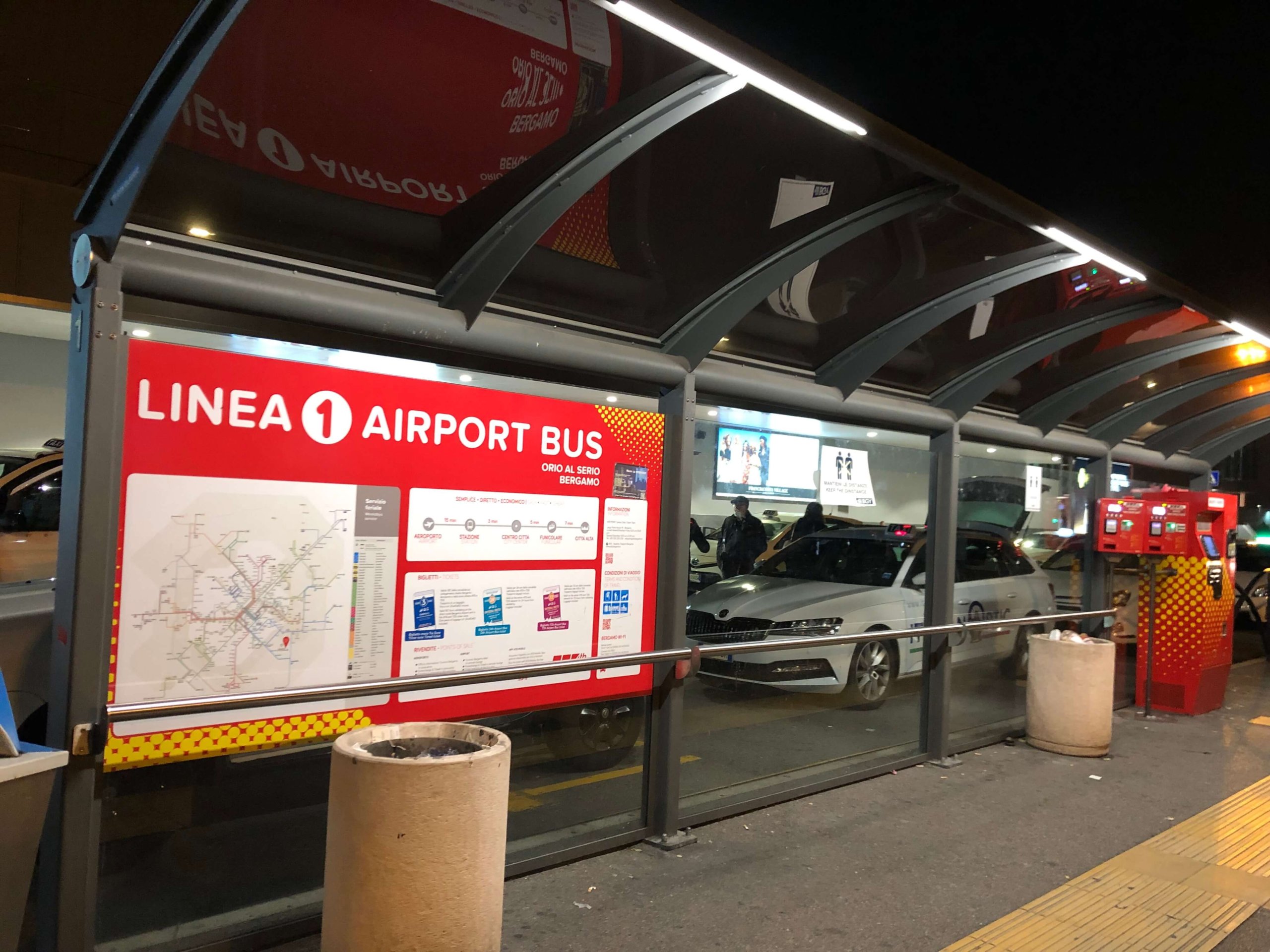 オーリオ・アル・セーリオ空港・バス停