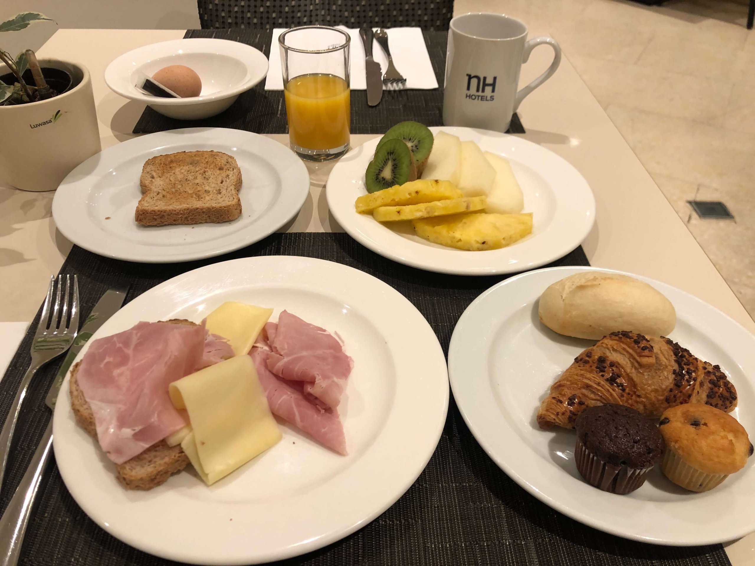 nhベルガモ・朝食食べたもの