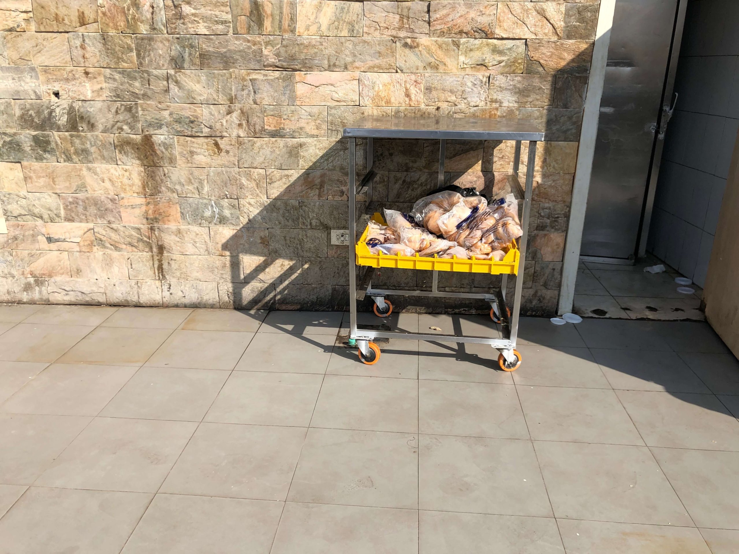 Pizza Hutに置いてあったパン