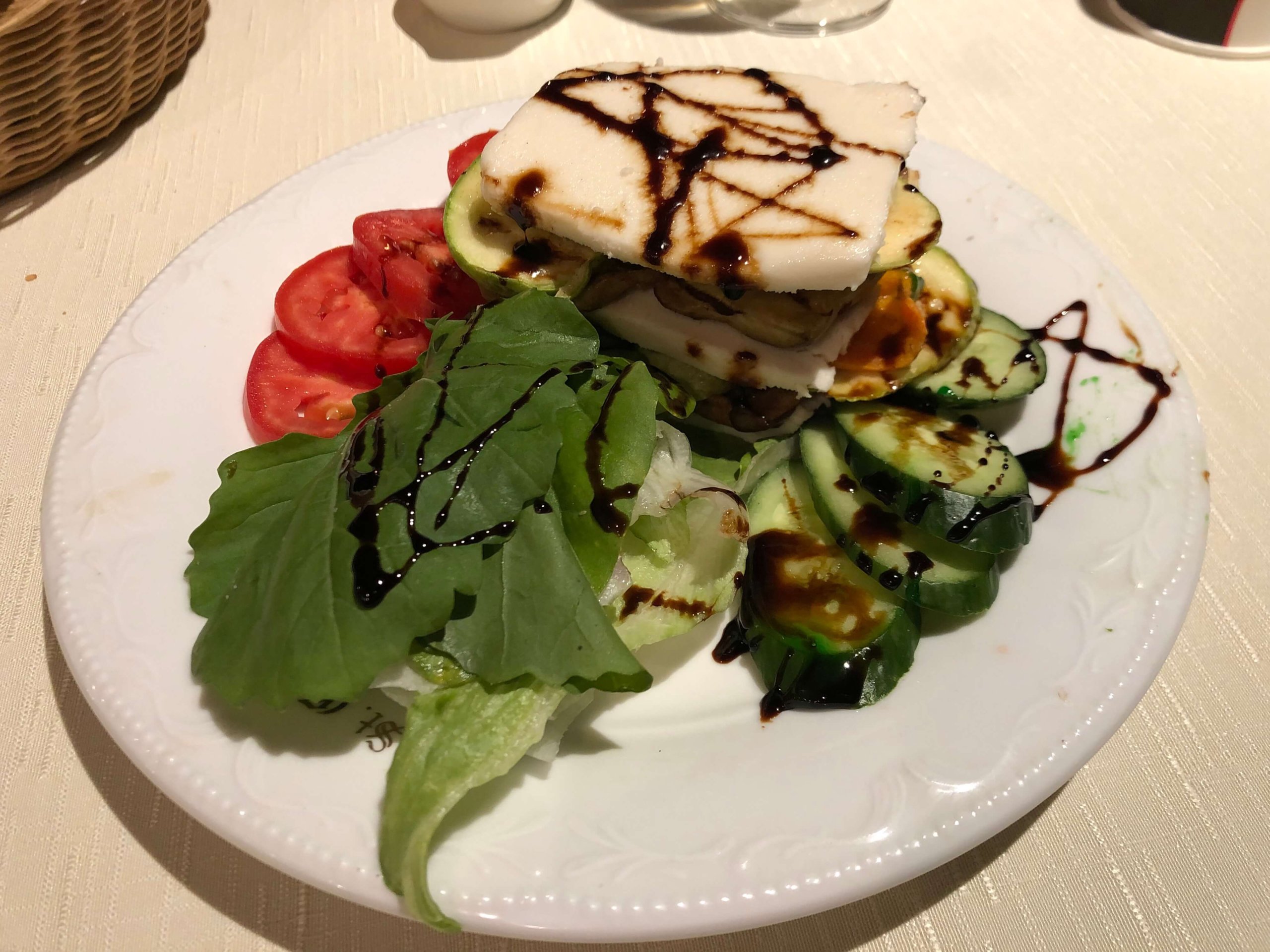 ソネスタ・夕食・サラダ